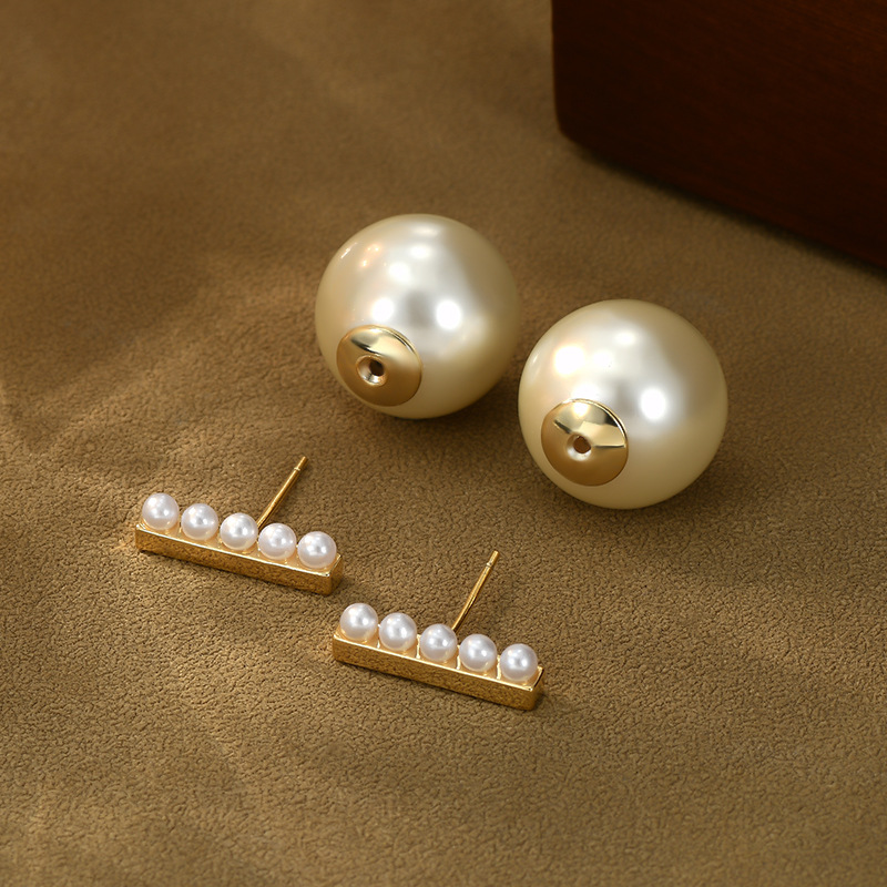 Estilo francés sentido de oro elegante delicado digno t-shape aretes sentido pesado aretes versátiles Item Picture