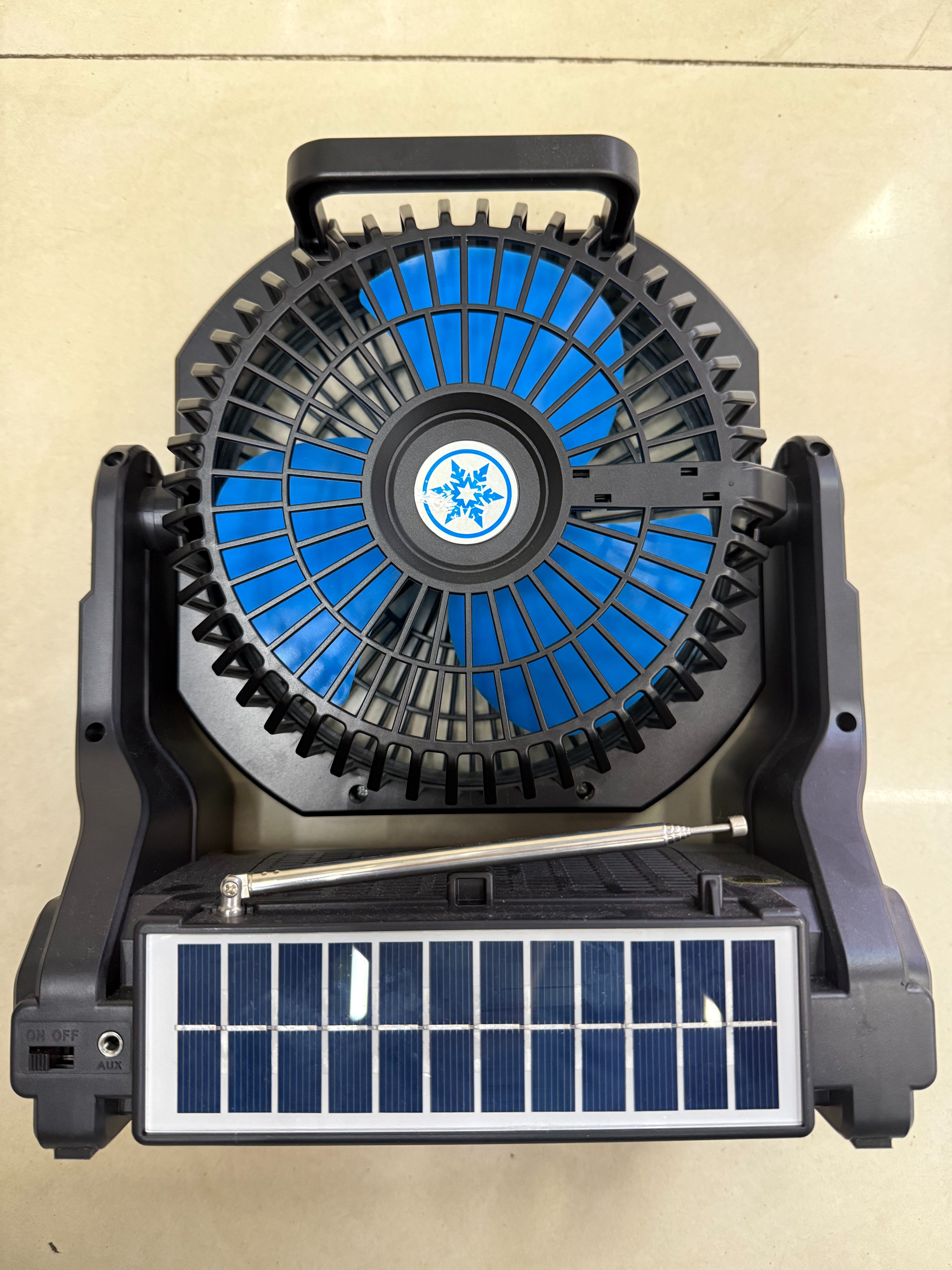 XB-914BL solar fan radio Bluetooth speaker with light illumination, multi-functional desktop ornament, USB music, TF card for playing music, used by the elderly for charging, discharging, cooling, heat dissipation and blowing Application Scenario