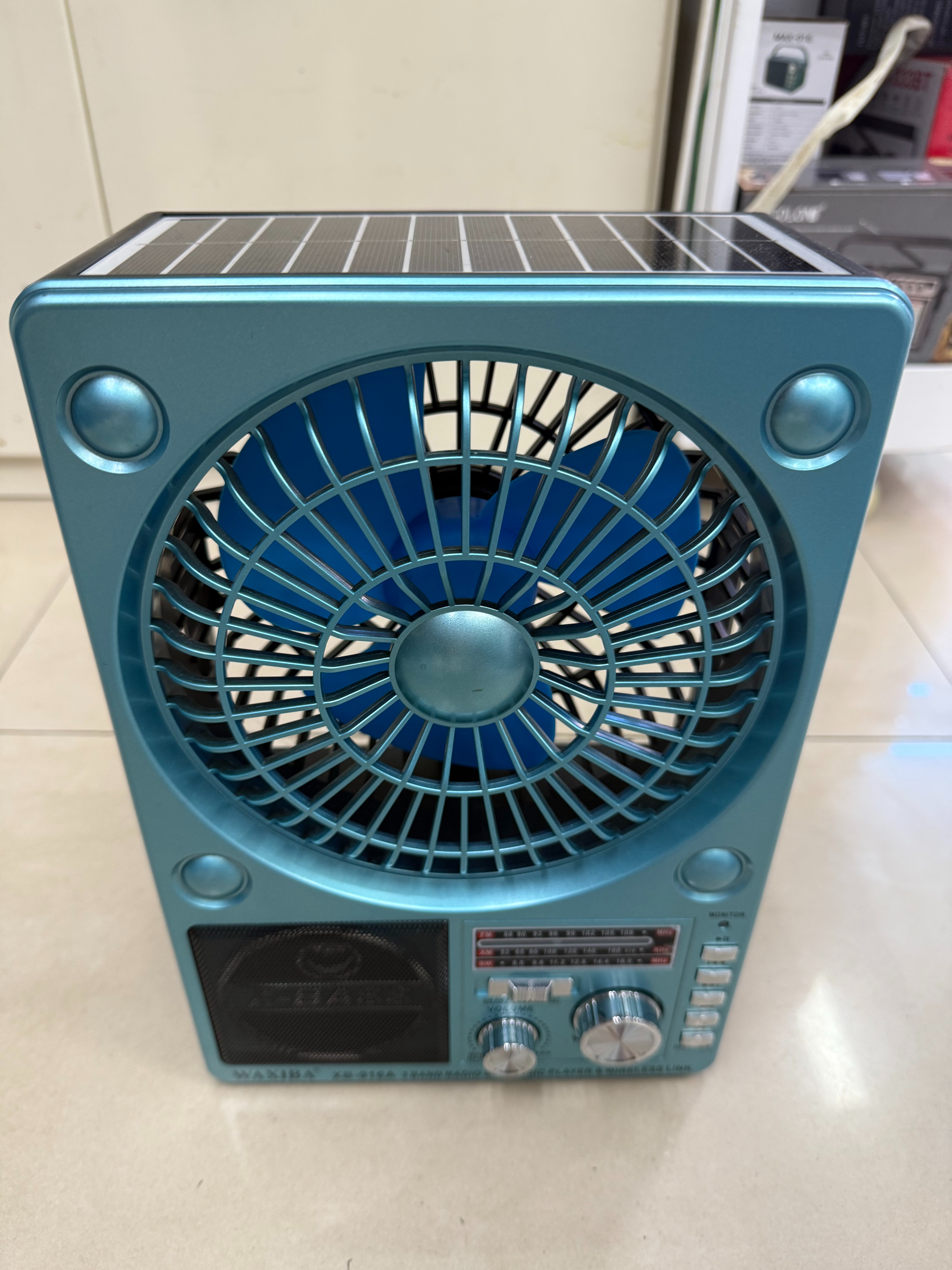XB-916A solar radio Bluetooth speaker with light illumination, multi-band and multi-functional desktop ornament, USB music, TF card for playing music, for the elderly, solar panel for charging, discharging, cooling, heat dissipation and blowing details Picture