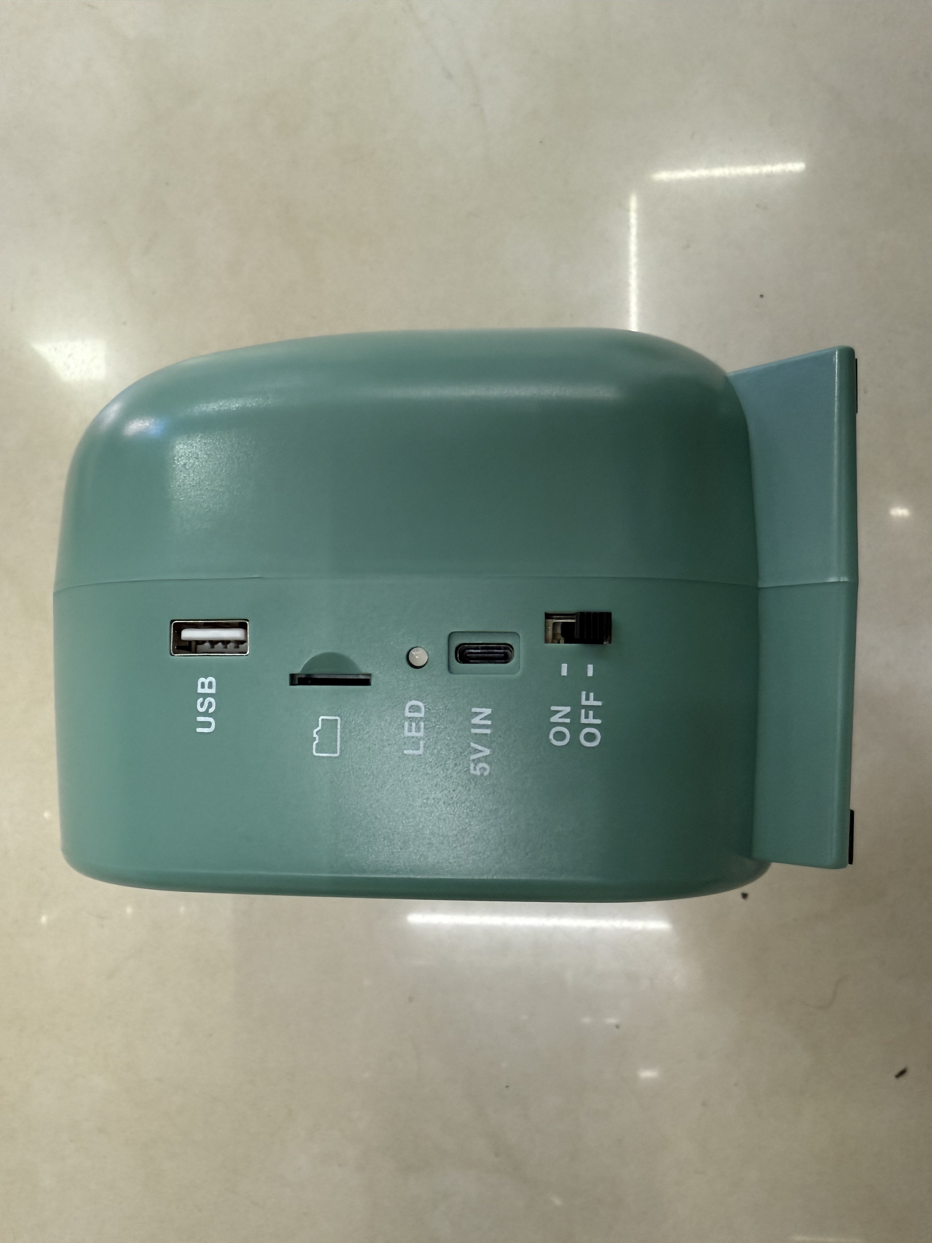 XB-911B Fan, radio, Bluetooth speaker, multi-functional desktop ornament, USB music, TF card, music playing, for the elderly, charging, cooling, heat dissipation, blowing air, cool down Specification image