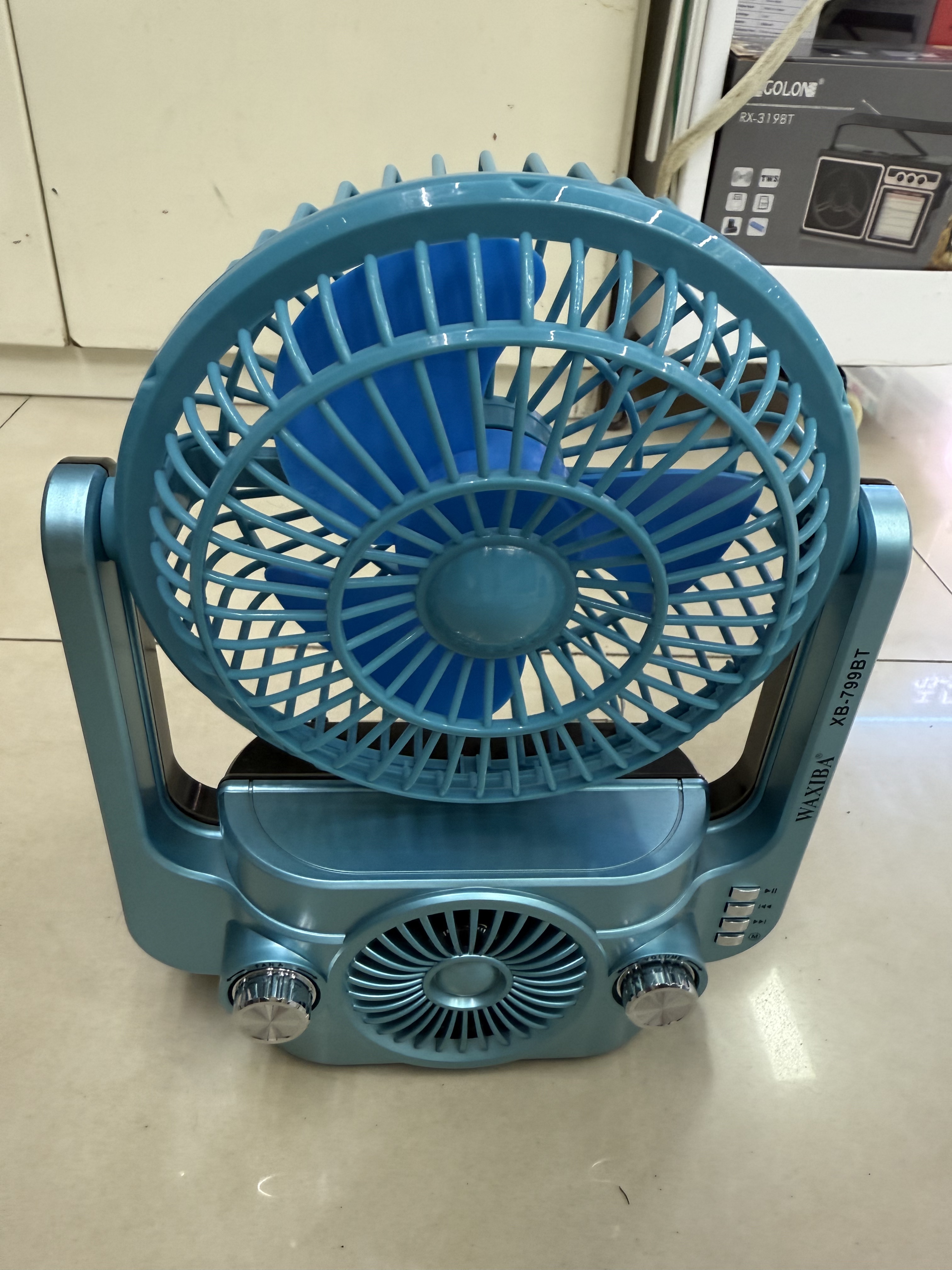 XB-799BT Fan, radio, Bluetooth speaker, multi-functional desktop ornament, USB music, TF card for playing music, used by the elderly for charging, cooling, heat dissipation and blowing details Picture