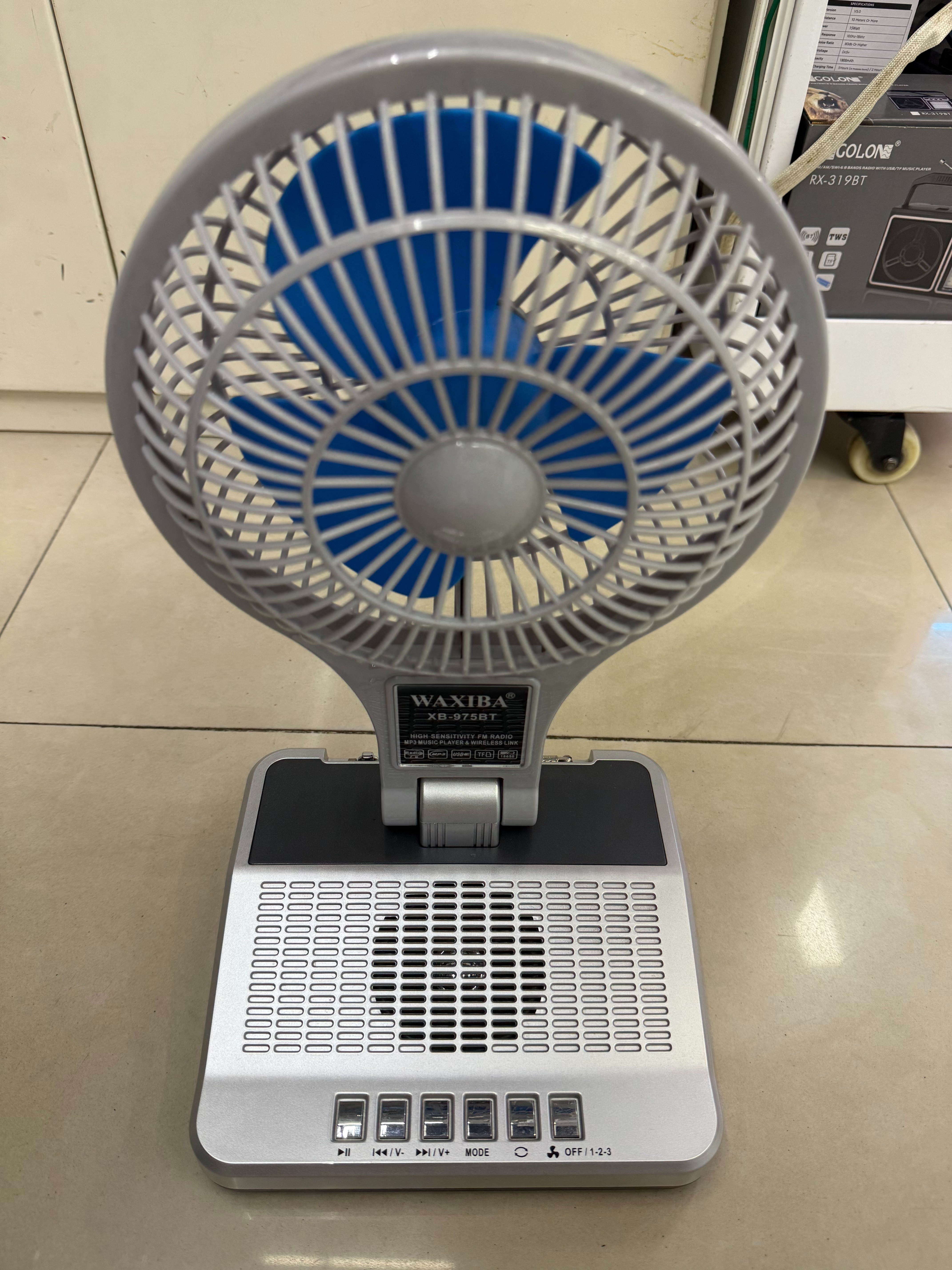 XB-975BT multi-functional fan, radio, Bluetooth speaker, desktop ornament, USB music, TF card, music playing, for the elderly, charging, cooling, heat dissipation and blowing