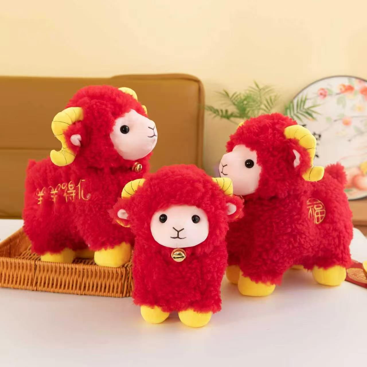 A group of hand-embroidered plush toys, warm and cute Children's Day gifts, fabric throw pillows, home decorations Item Picture