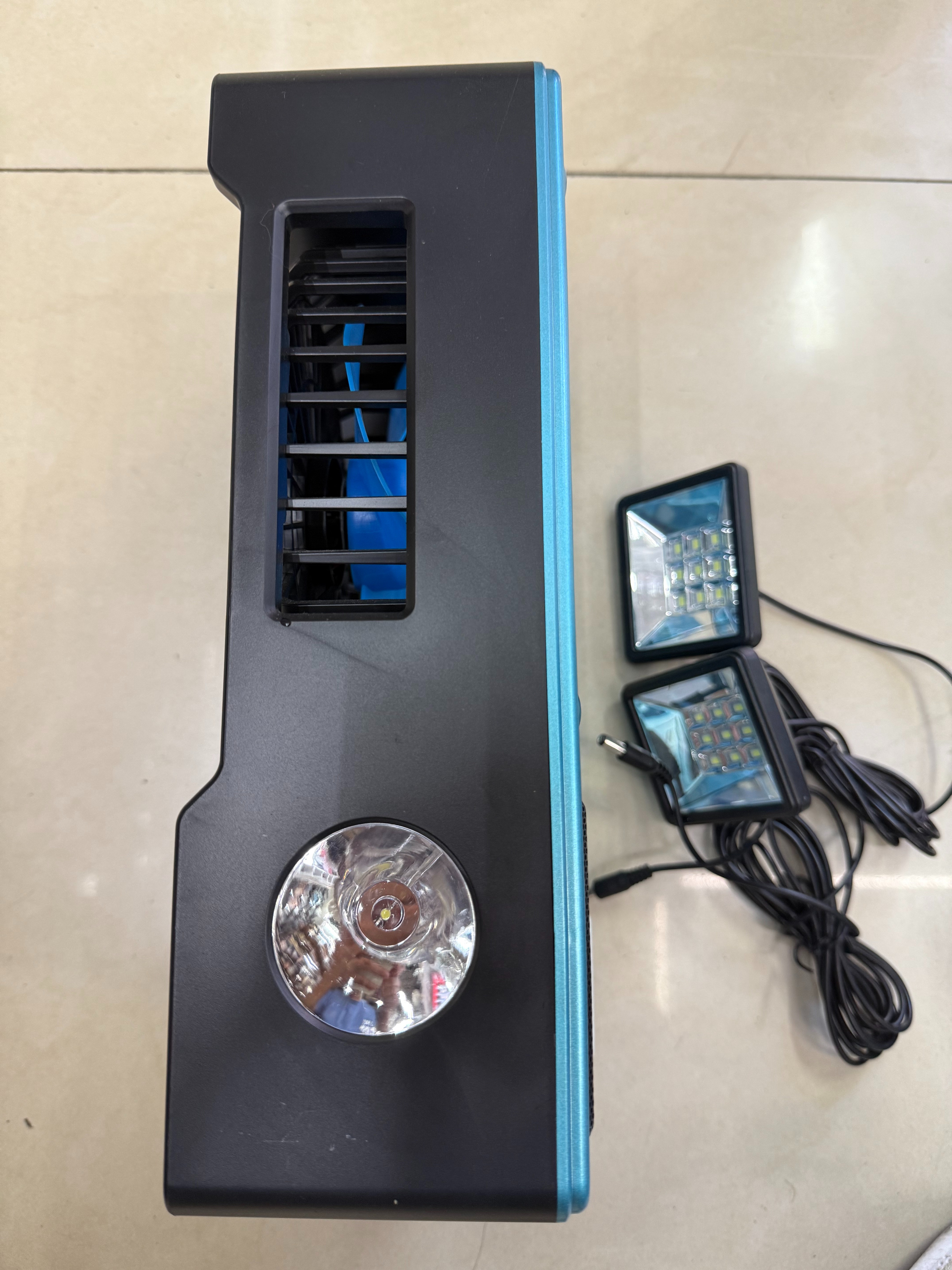 XB-916BL solar radio Bluetooth speaker with light illumination, multi-functional desktop ornament, USB music, TF card for playing music, for the elderly, solar panel for charging, discharging, cooling, heat dissipation and blowing Specification image