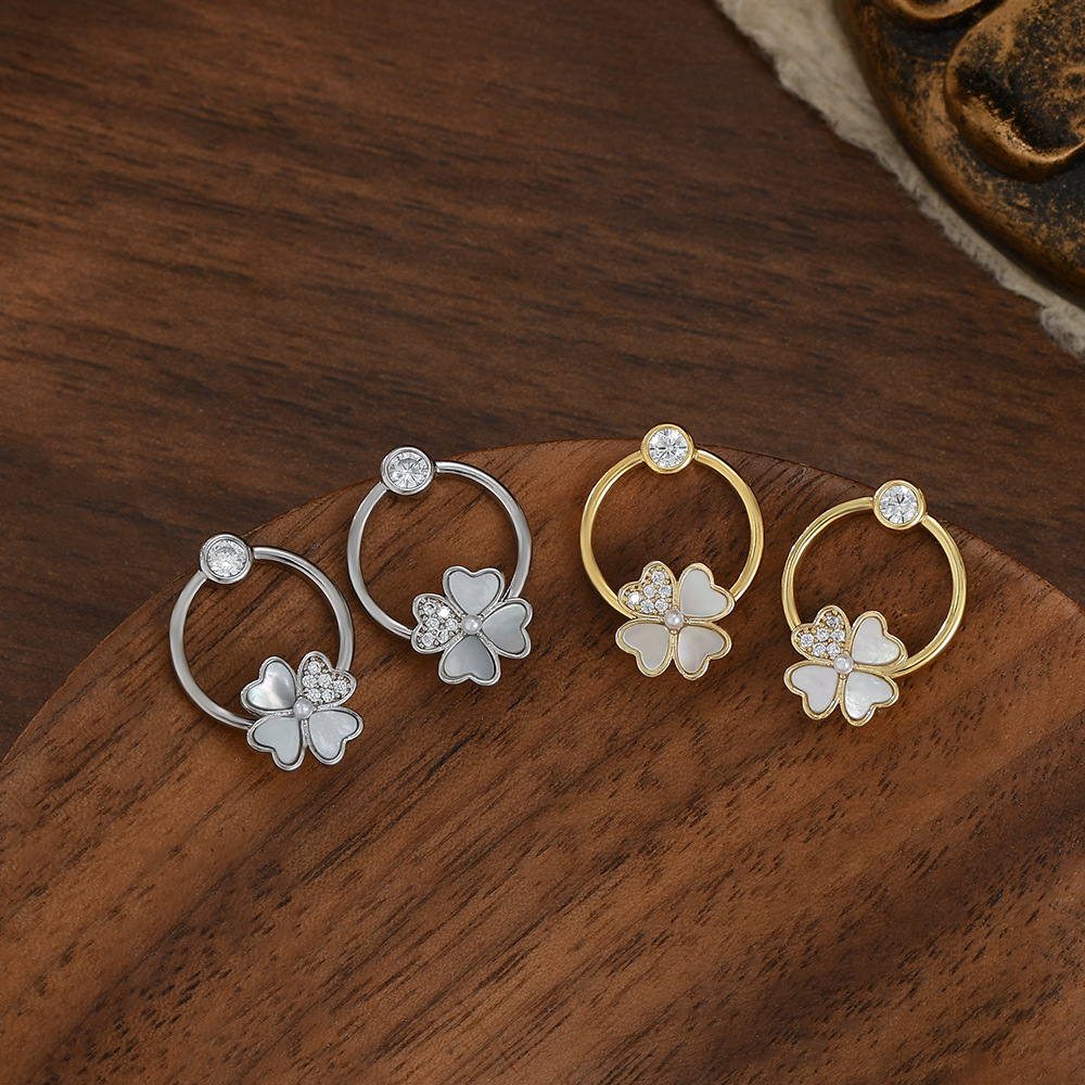 Niche bebes de cuatro hojas orejeras dar regalos para amigas delicados y versátiles earstuds