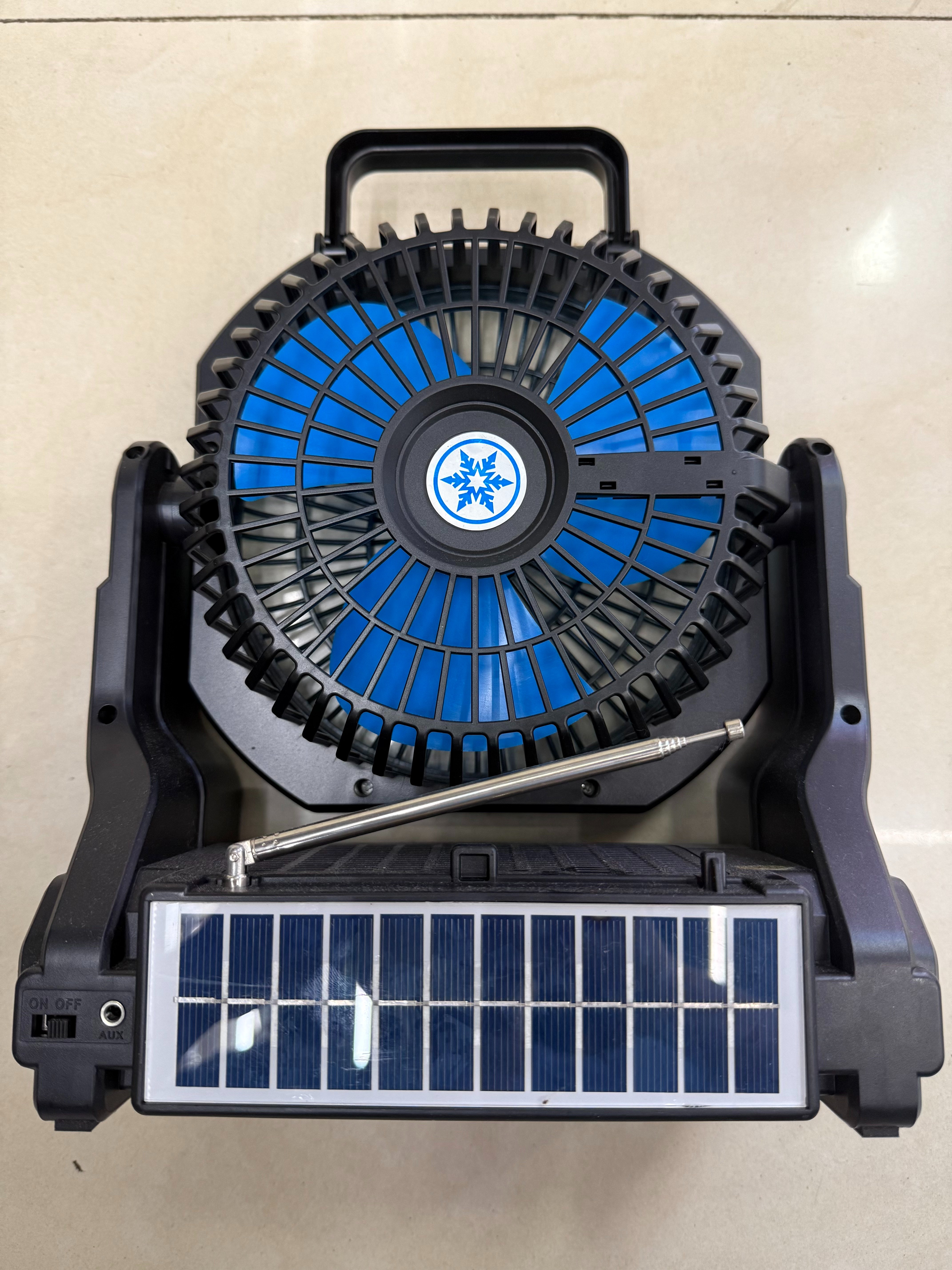 XB-914A solar fan, radio, Bluetooth speaker, multi-band, multi-functional desktop ornament, USB music, TF card for playing music, used by the elderly for charging, discharging, cooling, heat dissipation and blowing Application Scenario