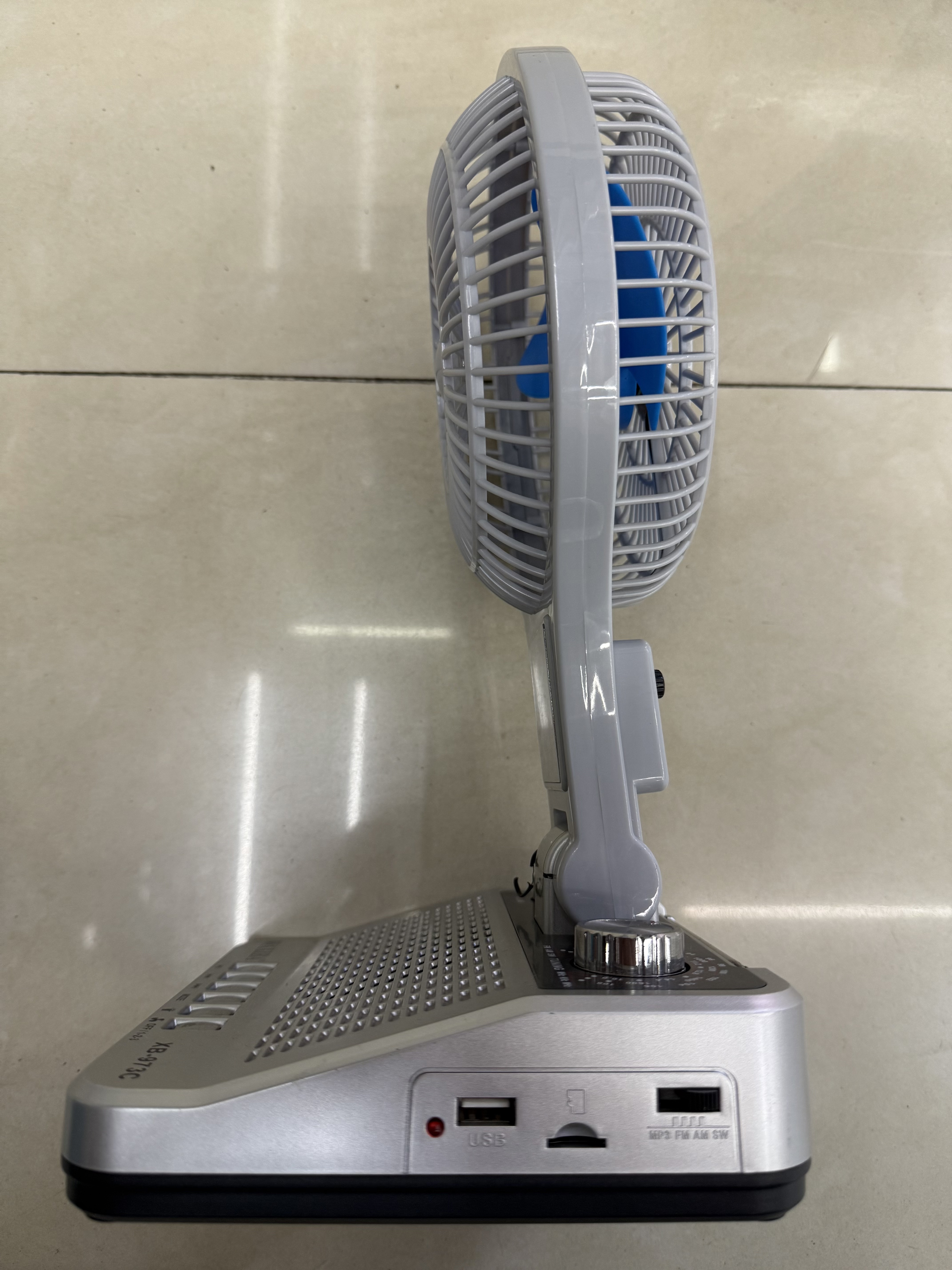 XB-973C multi-functional fan radio Bluetooth speaker with clock, multi-band, multi-functional desktop ornament, USB music, TF card for playing music, suitable for the elderly, charging, cooling, heat dissipation and blowing Specification image