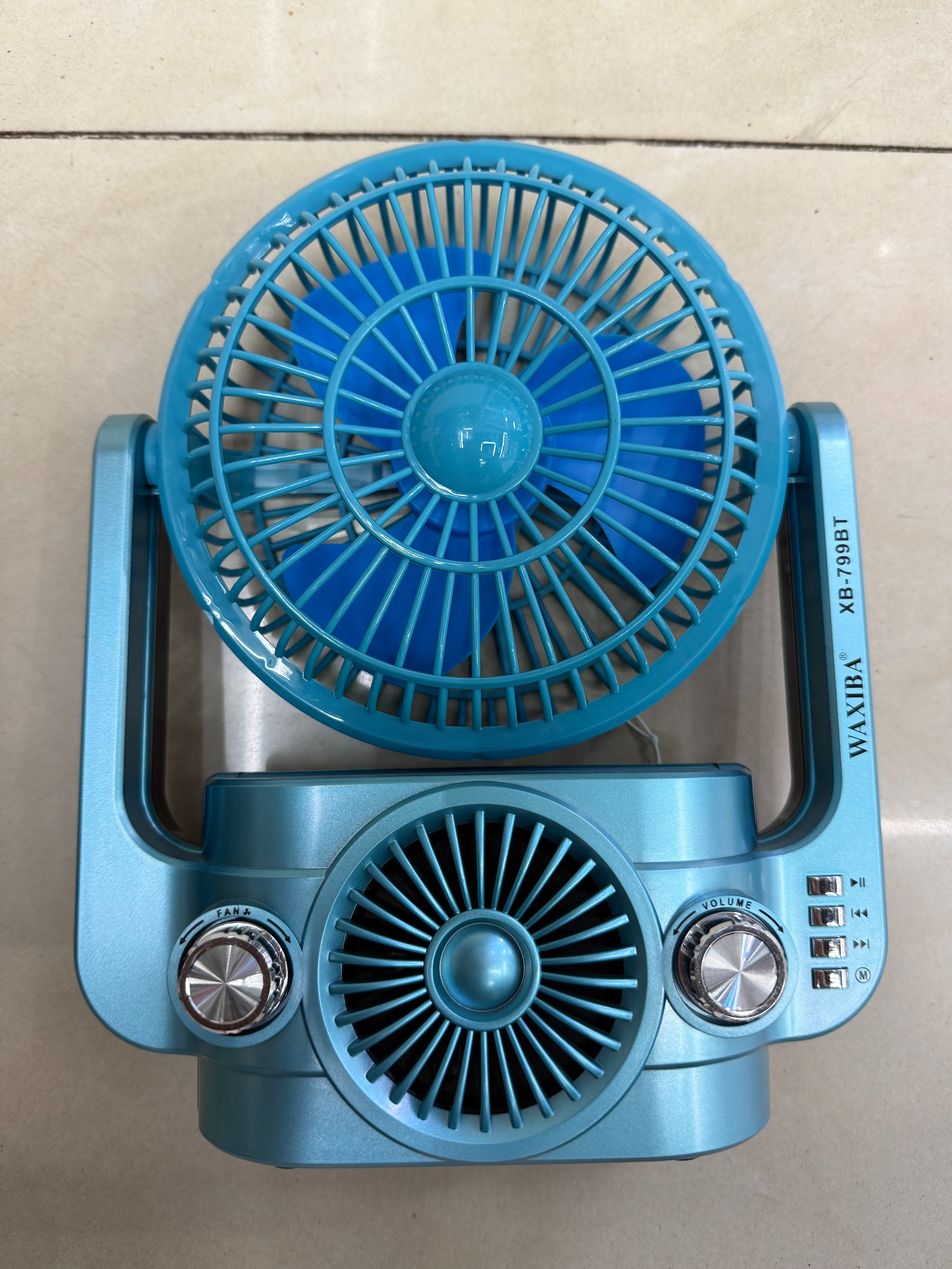 XB-799BT Fan, radio, Bluetooth speaker, multi-functional desktop ornament, USB music, TF card for playing music, used by the elderly for charging, cooling, heat dissipation and blowing