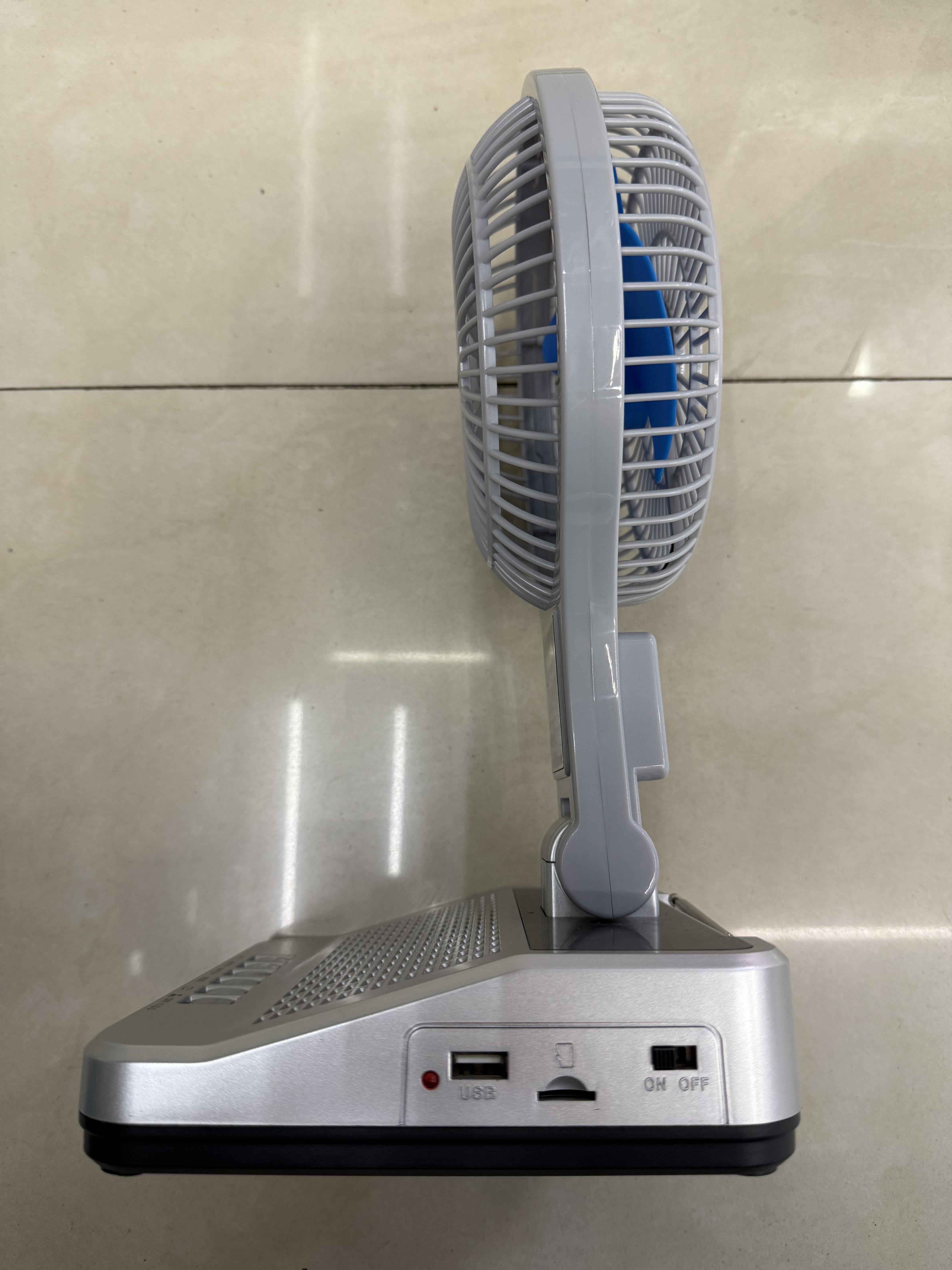 XB-975BT multi-functional fan, radio, Bluetooth speaker, desktop ornament, USB music, TF card, music playing, for the elderly, charging, cooling, heat dissipation and blowing Specification image