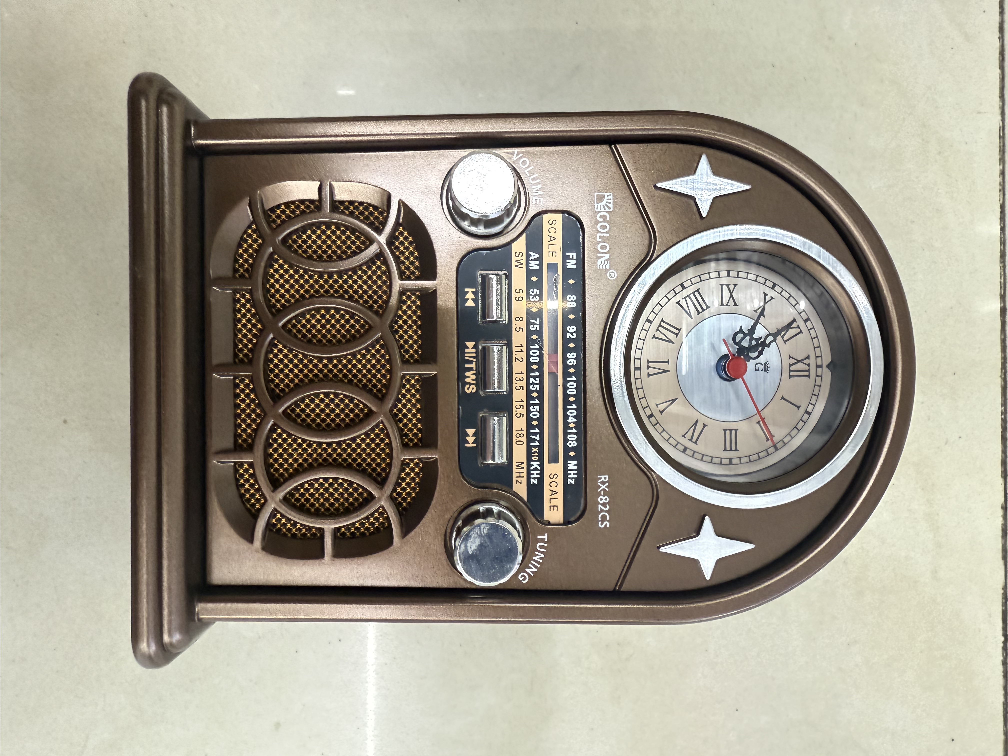 RX-82CS classic retro radio Bluetooth speaker with solar panel, clock, multi-band, multi-functional desktop ornament, USB music, TF card for playing music, suitable for the elderly