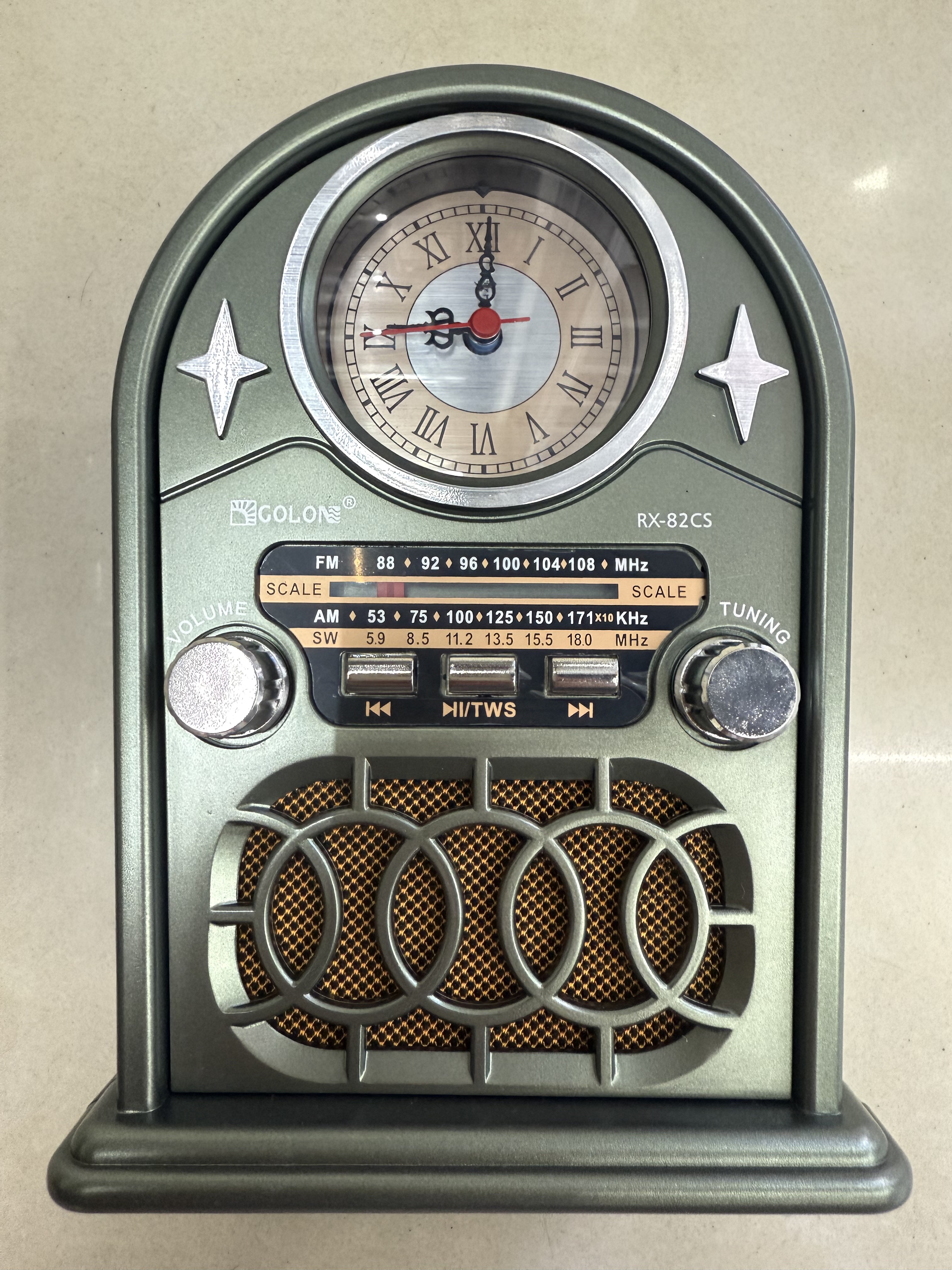 RX-82CS classic retro radio Bluetooth speaker with solar panel, clock, multi-band, multi-functional desktop ornament, USB music, TF card for playing music, suitable for the elderly Item Picture