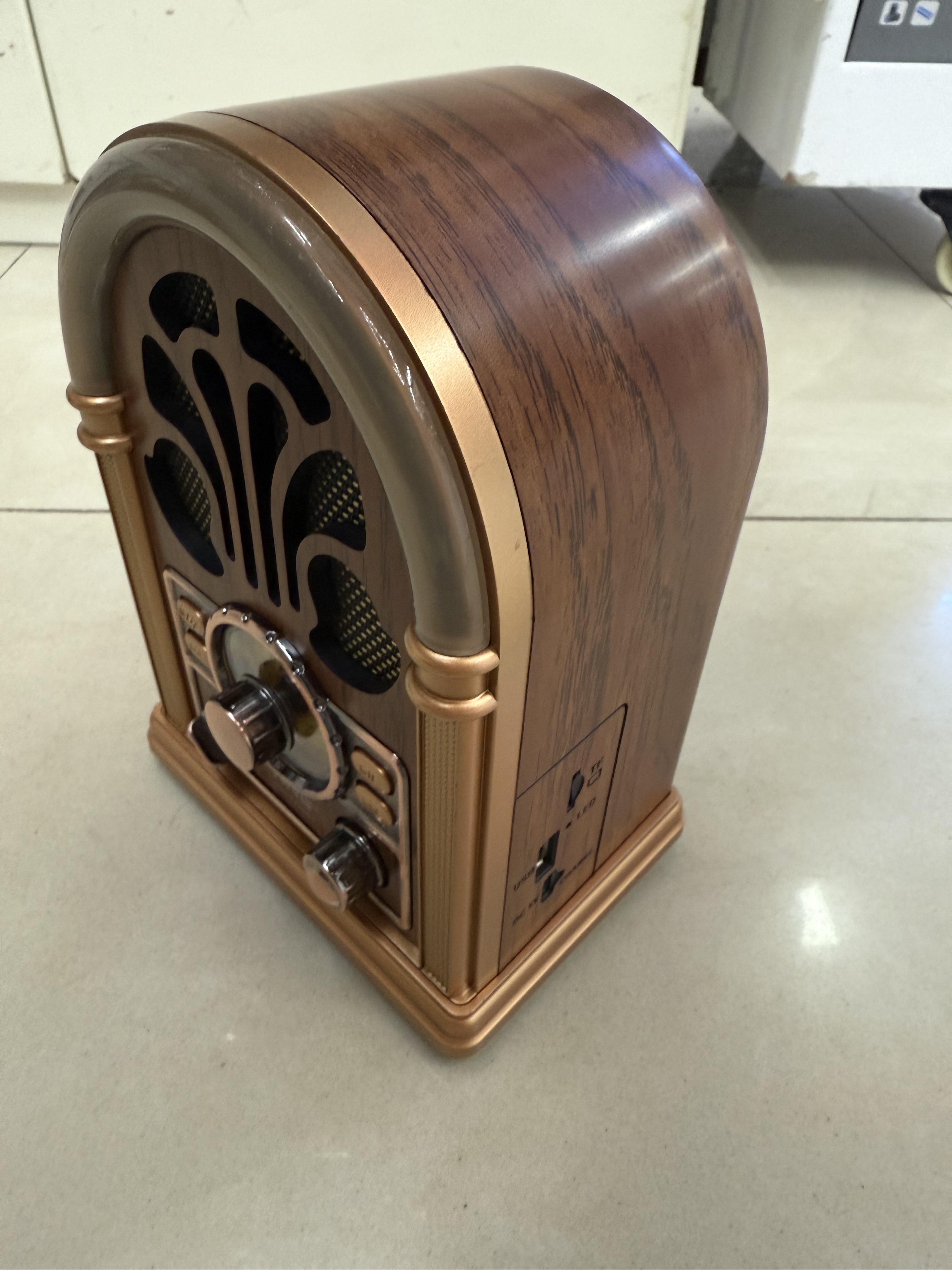 NS-7229BT classic retro radio Bluetooth speaker with color light, multi-band multi-function, wood grain retro design desktop decoration, USB music TF card for playing music, suitable for the elderly Specification image