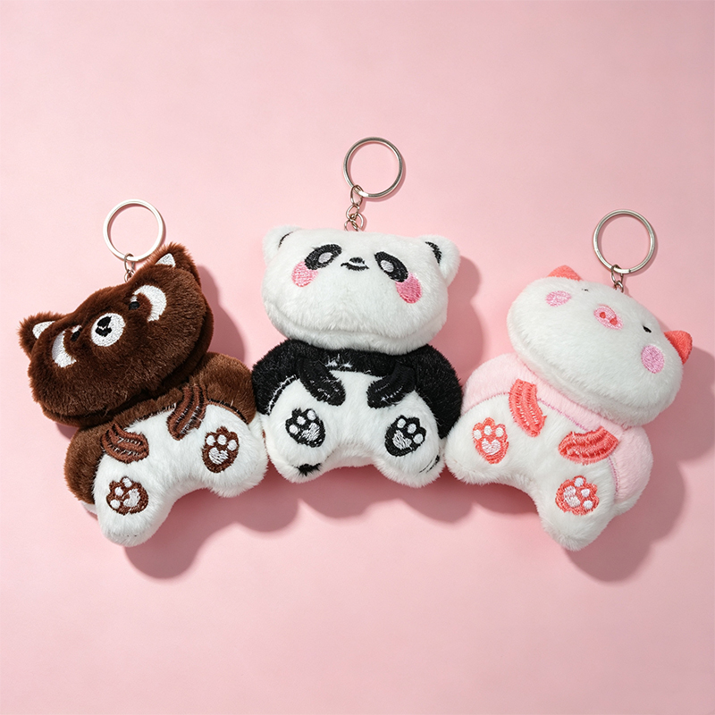 Chengdu Panda Cultural and Creative sitting figurines, plush toys, souvenirs, keychains, pendants, wholesale for foreign trade, cute cards, adorable plush animals, keychains, three-piece sets, panda and piggy pendants, Mother's Day gifts, creative cartoon keychains, accessories