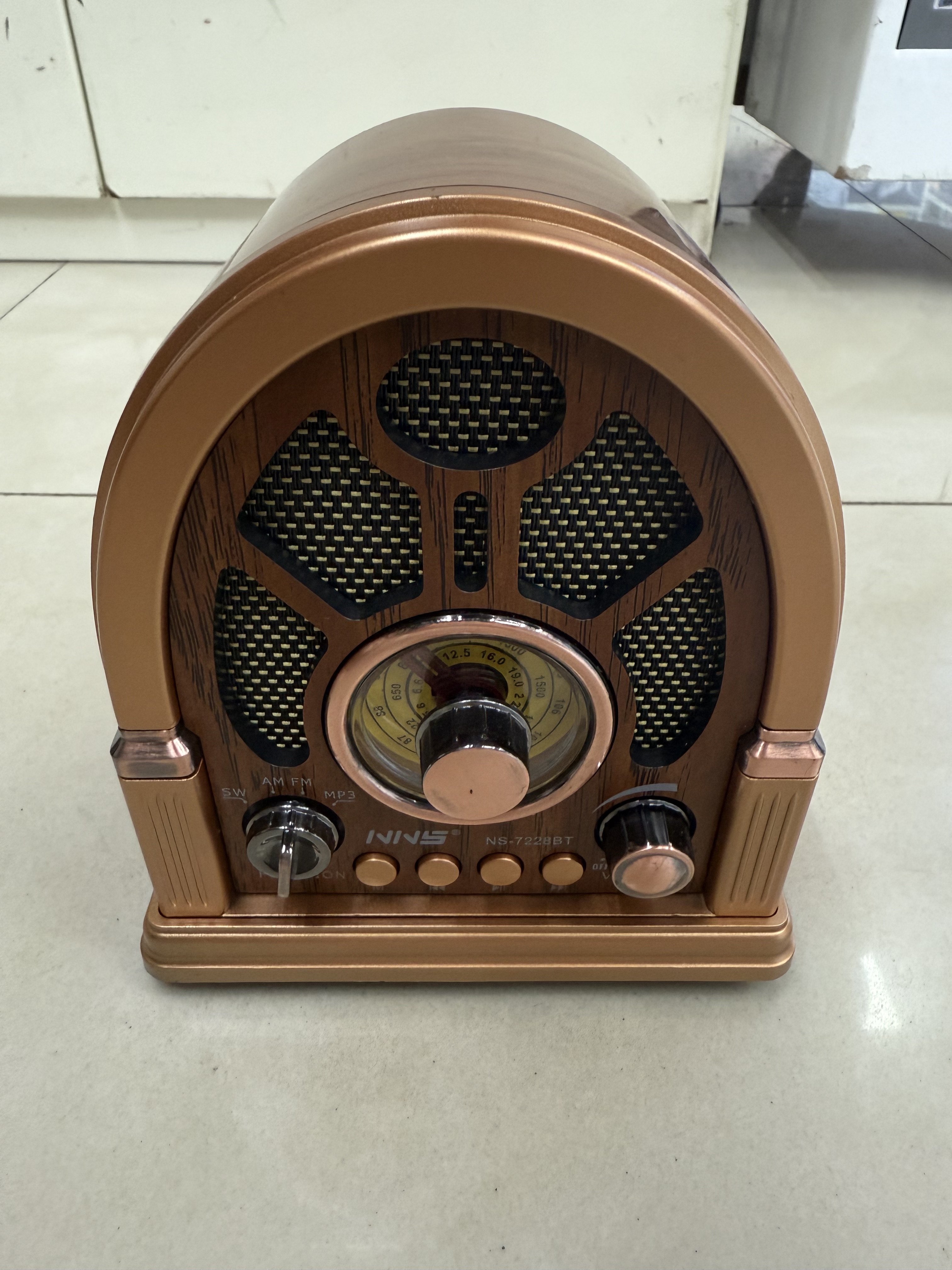 NS-7228BT classic retro radio Bluetooth speaker, compact wood grain retro design, multi-band multi-functional desktop ornament, USB music TF card for playing music, suitable for the elderly details Picture