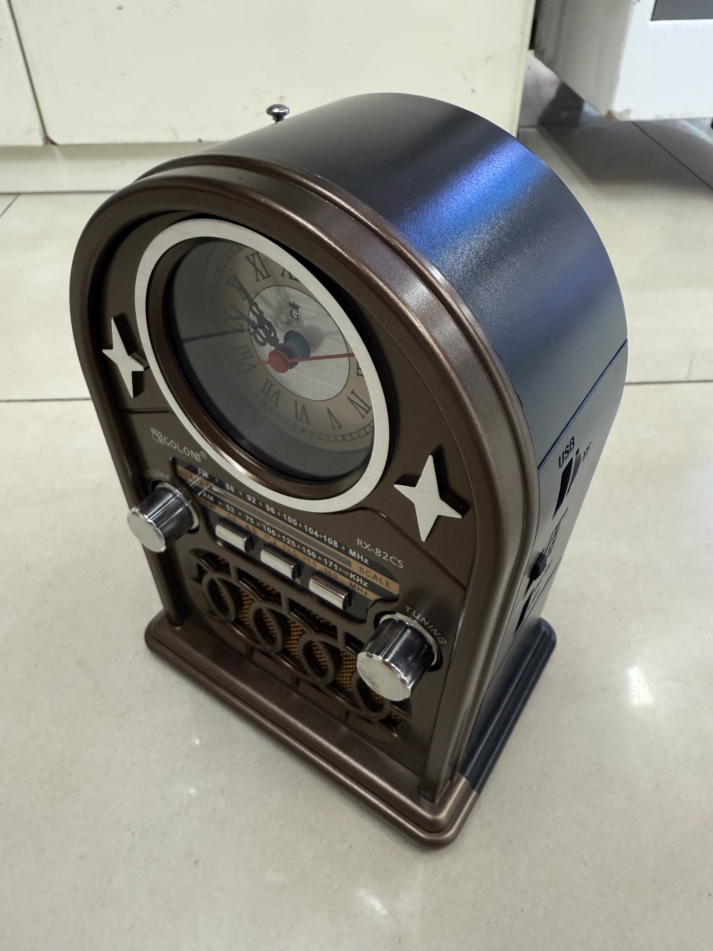 RX-82CS classic retro radio Bluetooth speaker with solar panel, clock, multi-band, multi-functional desktop ornament, USB music, TF card for playing music, suitable for the elderly details Picture