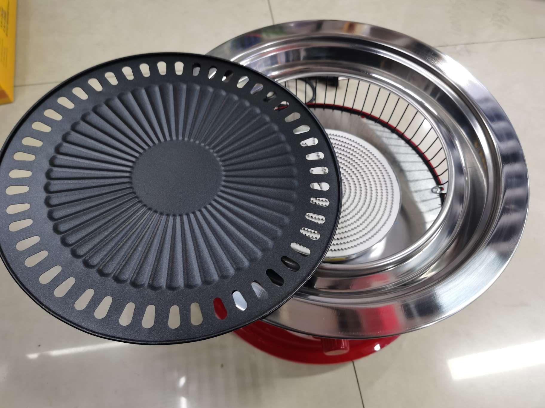 Electric grill, household barbecue and grilling all-in-one pot, Korean-style multi-functional frying and grilling plate, baking pan, non-stick pan for grilling Item Picture