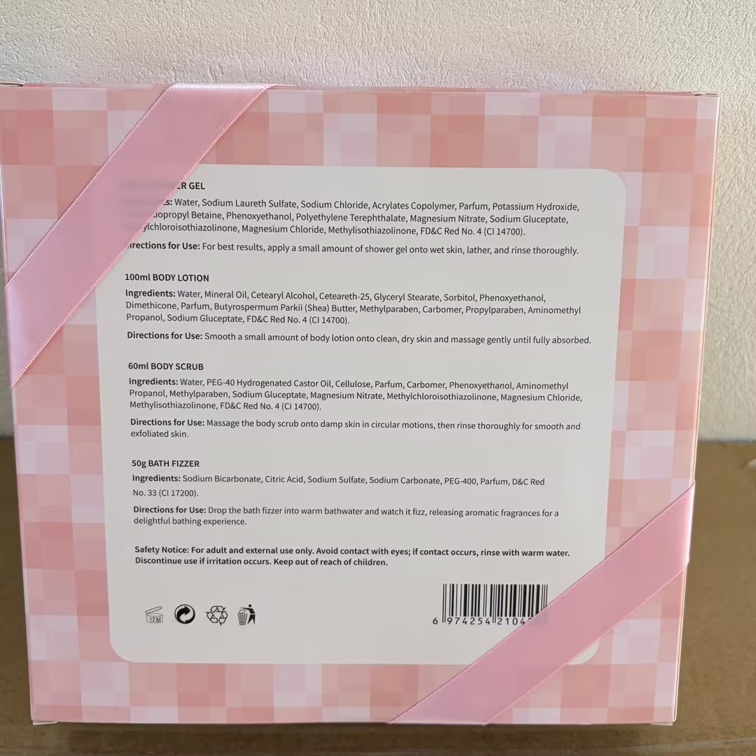 Pink checkered souvenir hair care set, bow ribbon body care gift box, 4-piece set Specification image