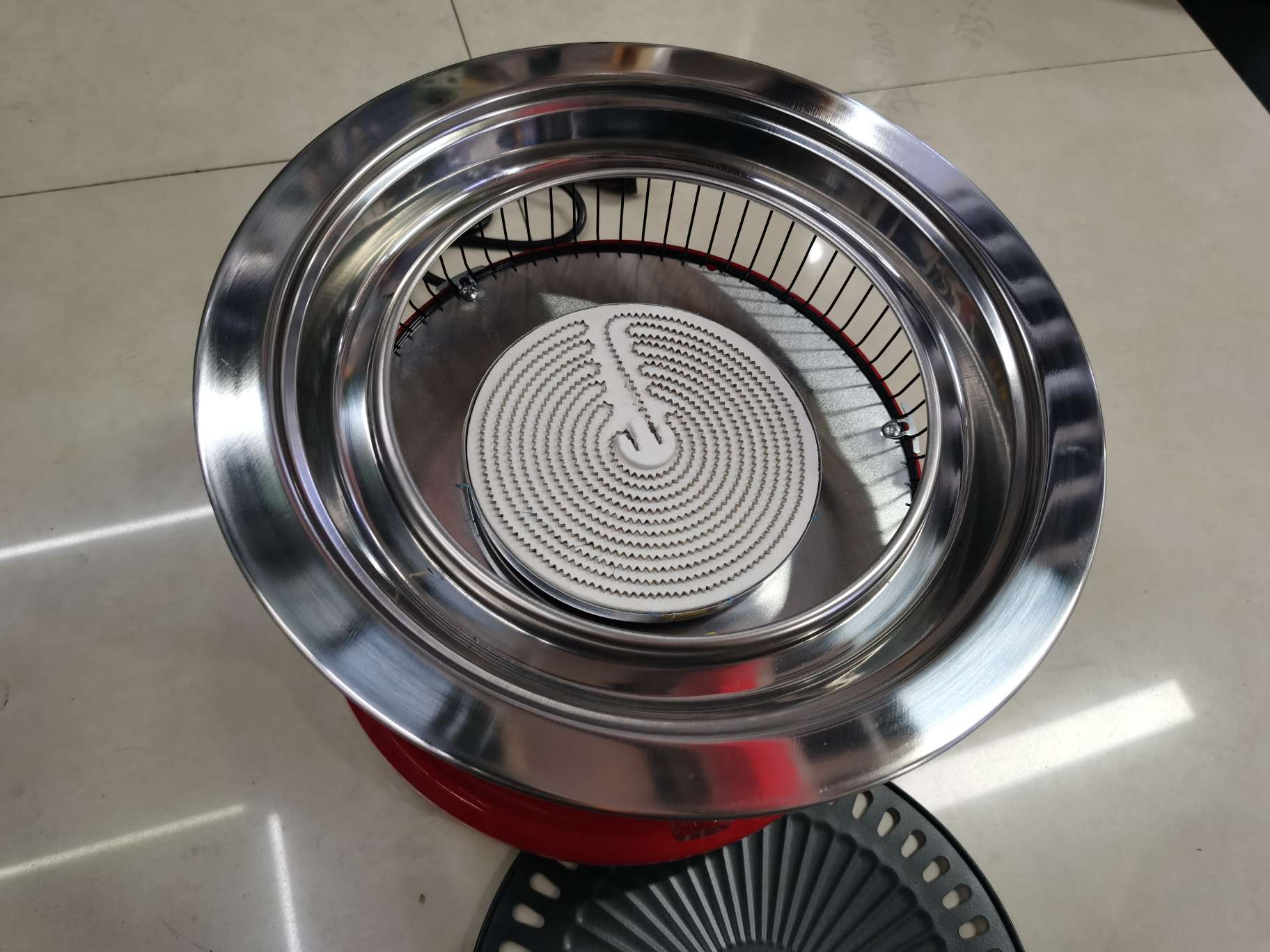 Electric grill, household barbecue and grilling all-in-one pot, Korean-style multi-functional frying and grilling plate, baking pan, non-stick pan for grilling detail image 9