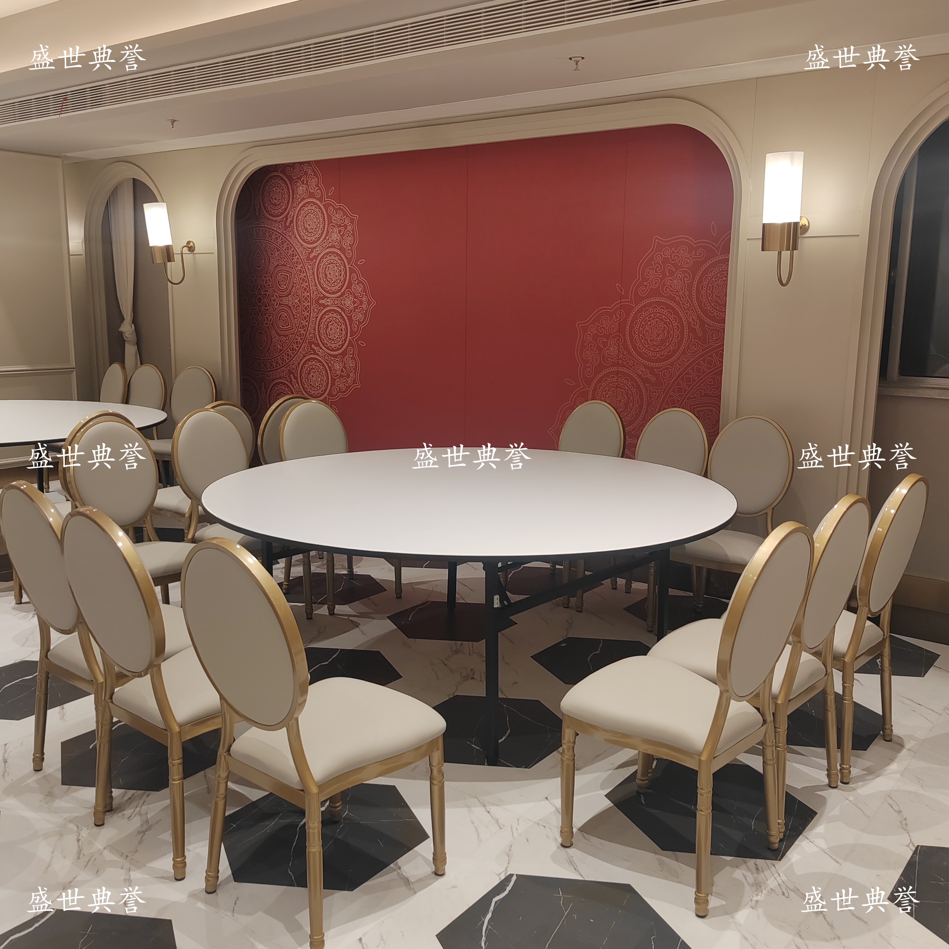 Jinzhou International Banquet Center Theme wedding dining tables and chairs, hotel wedding banquet folding dining chairs, foreign trade wedding sun chairs Specification image