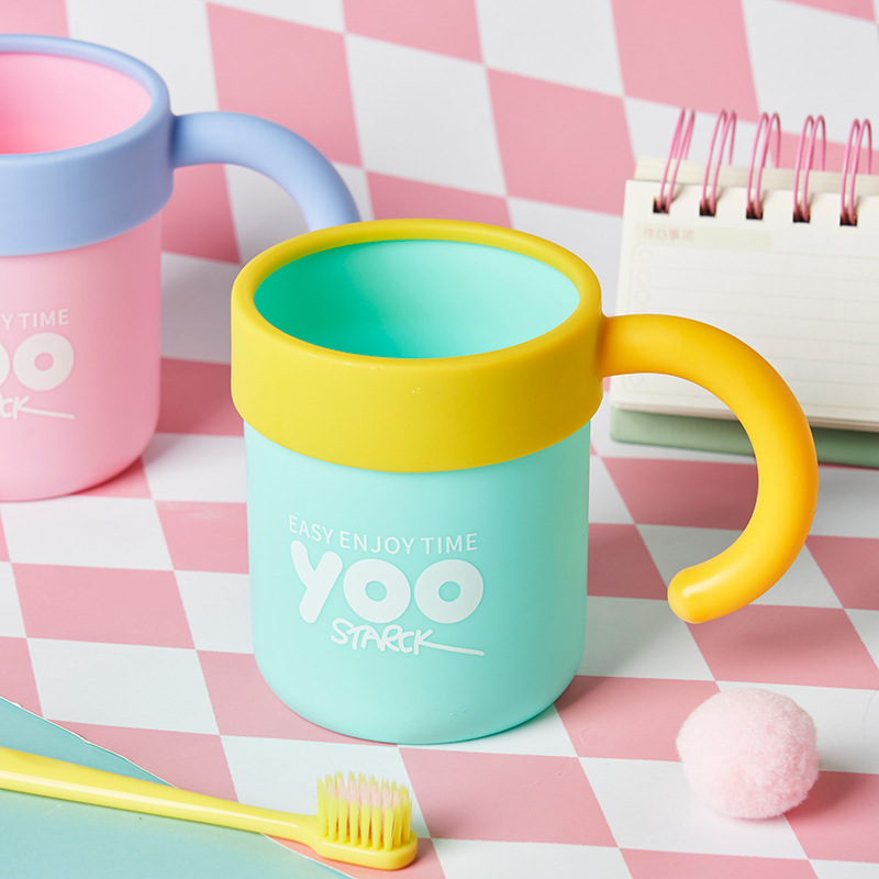 m04-7178 New dual-color couple mouthwash cup, children's creative wide handle parent-child brushing cup, smooth hand grip details Picture