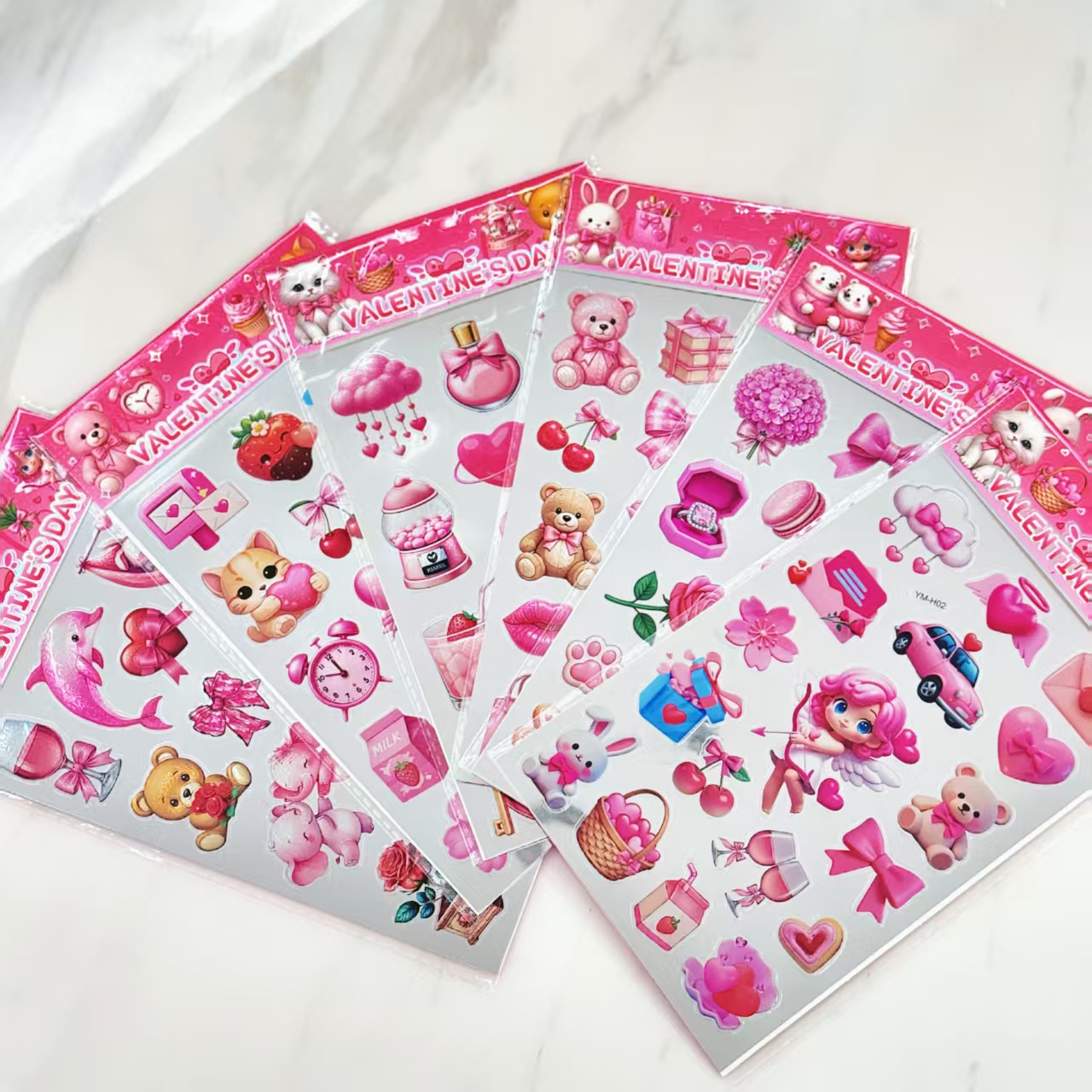 Valentine's Day refractive laser stickers, decorative stickers and stickers can be freely pasted. Valentine's Day stickers, party decoration stickers