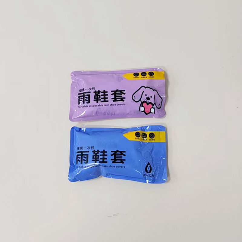 The new pattern adult printed disposable rain shoe covers from Li Wang Wholesale look very stylish when worn. They can be carried around for outdoor trips and travels details Picture