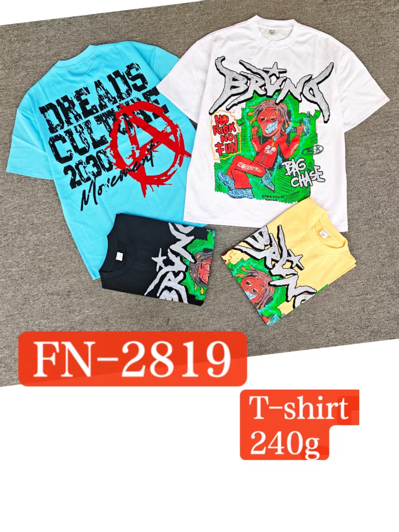 The 2026 new bestseller men's loose short-sleeved sweatshirt is a trendy brand with four-color printed casual men's wear. It's a versatile and trendy outfit with various printed graffiti designs. It's a simple and trendy, versatile style for casual men Application Scenario