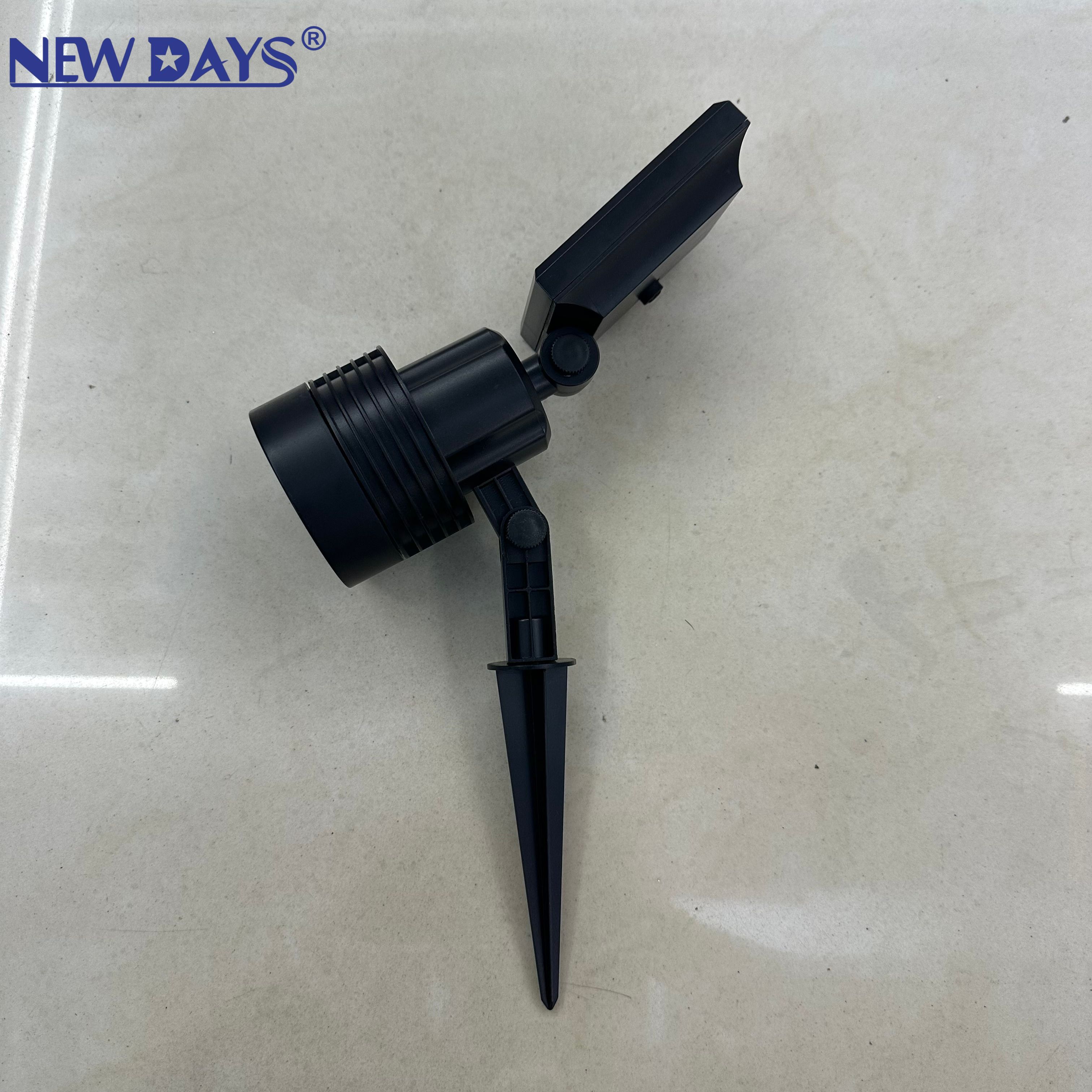 أضواء جديدة تعمل بالطاقة الشمسية من طراز Newdays العابرة للحدود من طراز Newday، ومصابيح في الحديقة للمصابيح خارج الهواء الطلق، ومصابيح في الهواء الطلق لمصابيح ذات مناظر طبيعية عالية الكفاءة في استخدام الطاقة، ومصابيح الحديقة التي تعمل بالطاقة الشمسية details Picture