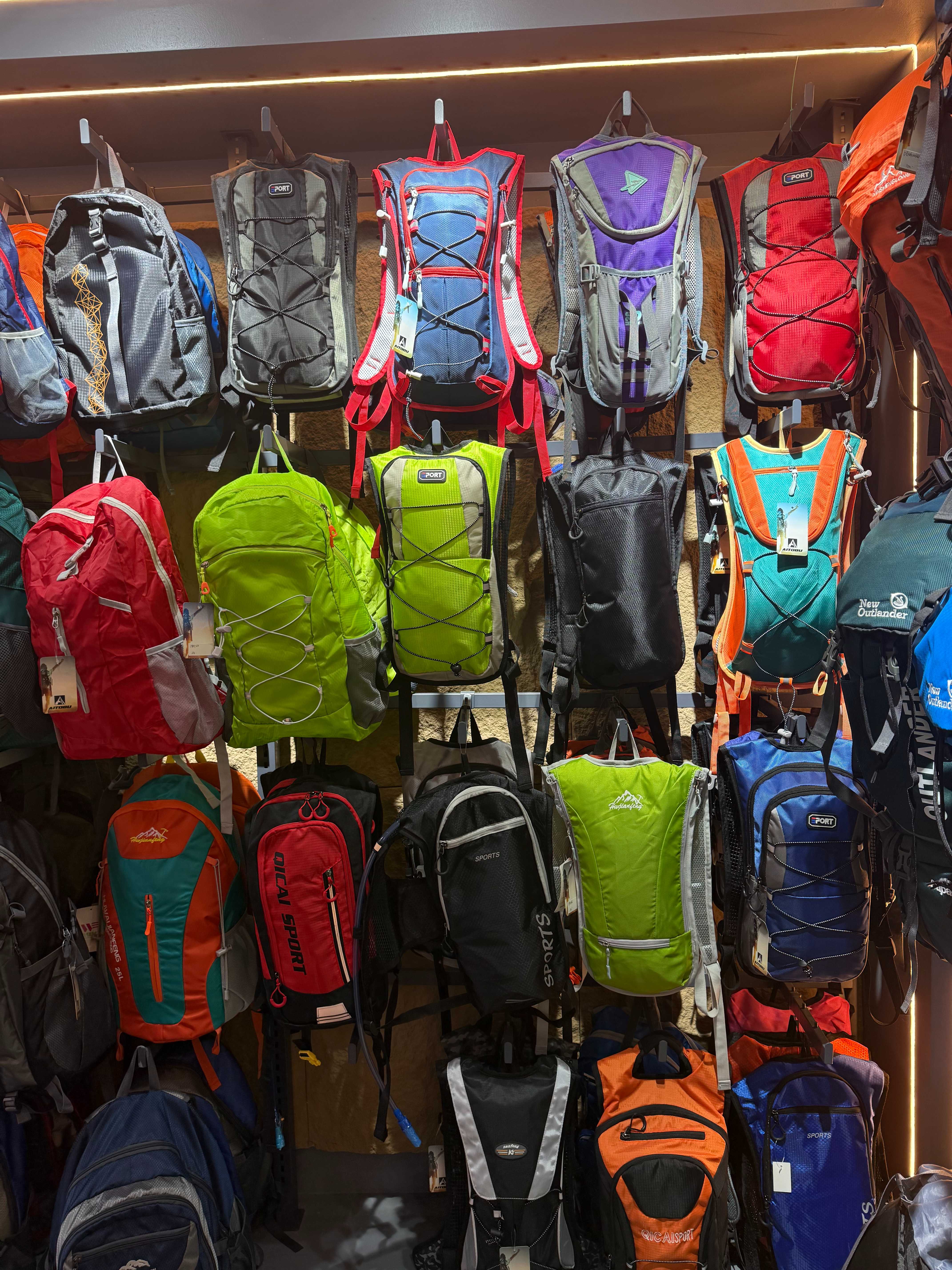 Wanli Hong luggage describe pic - 6