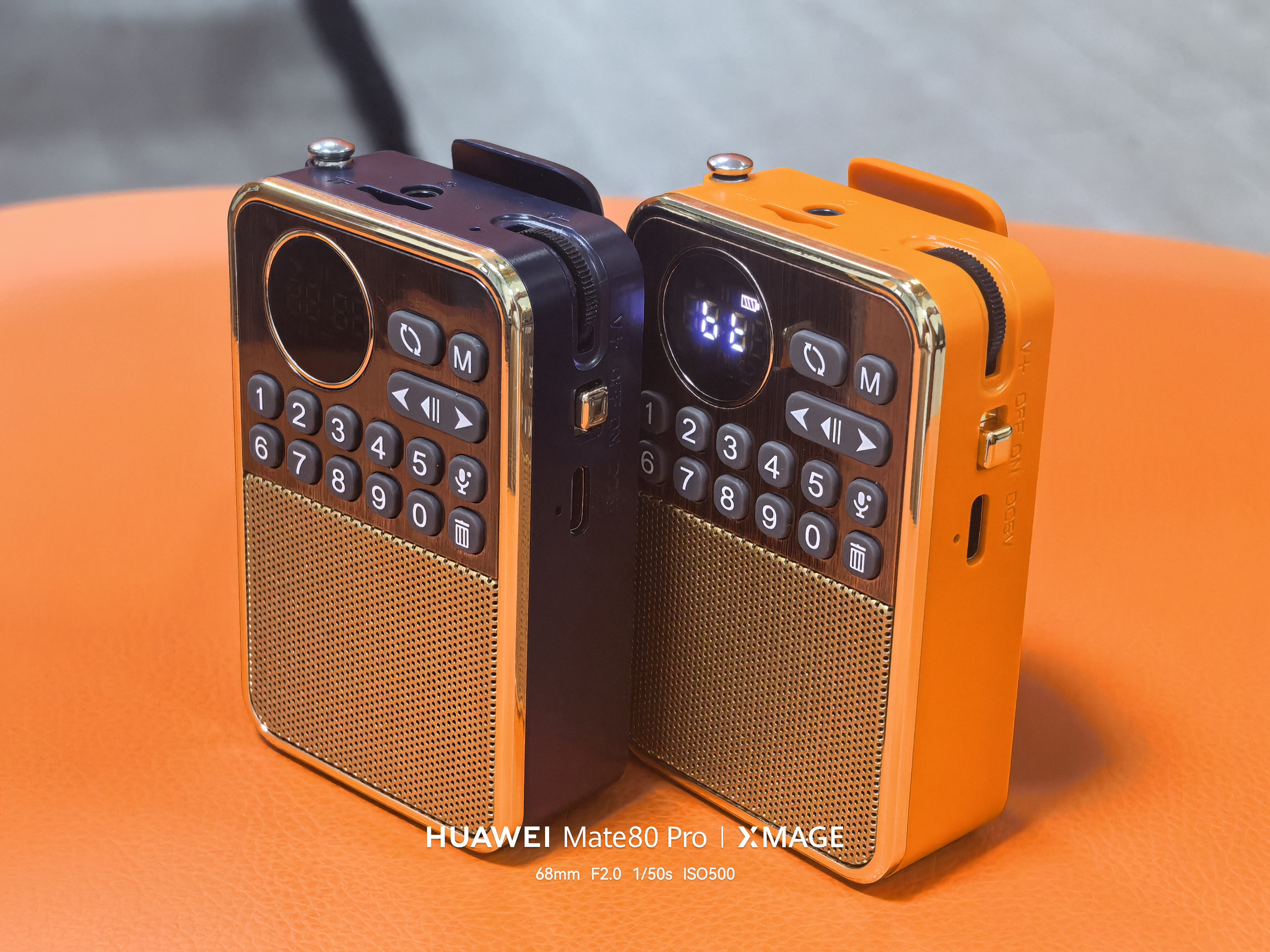 The new P63 mini Bluetooth speaker is a multi-functional radio and card-inserting portable music player specifically designed for the elderly details Picture