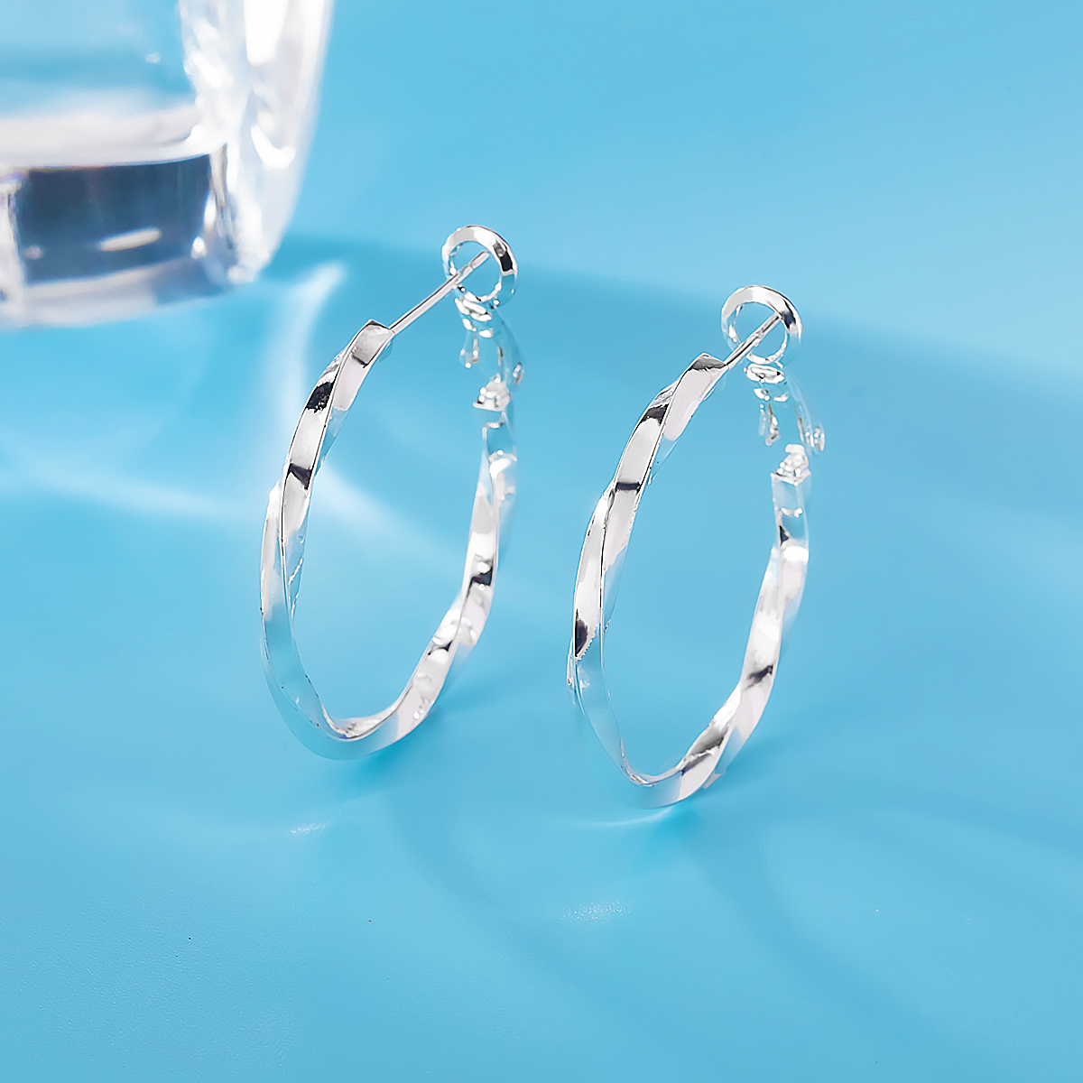 Mobius twisted silver large ear rings details Picture