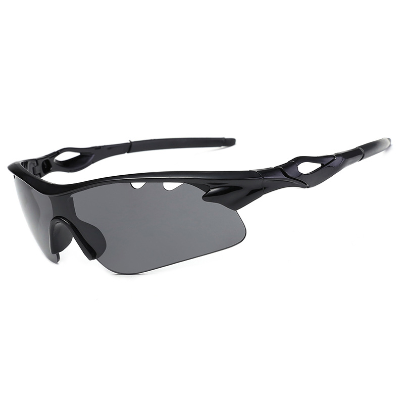 Wholesale of new sunglasses: Men's outdoor sports windproof sunglasses and women's high-end UV-resistant cycling glasses Application Scenario