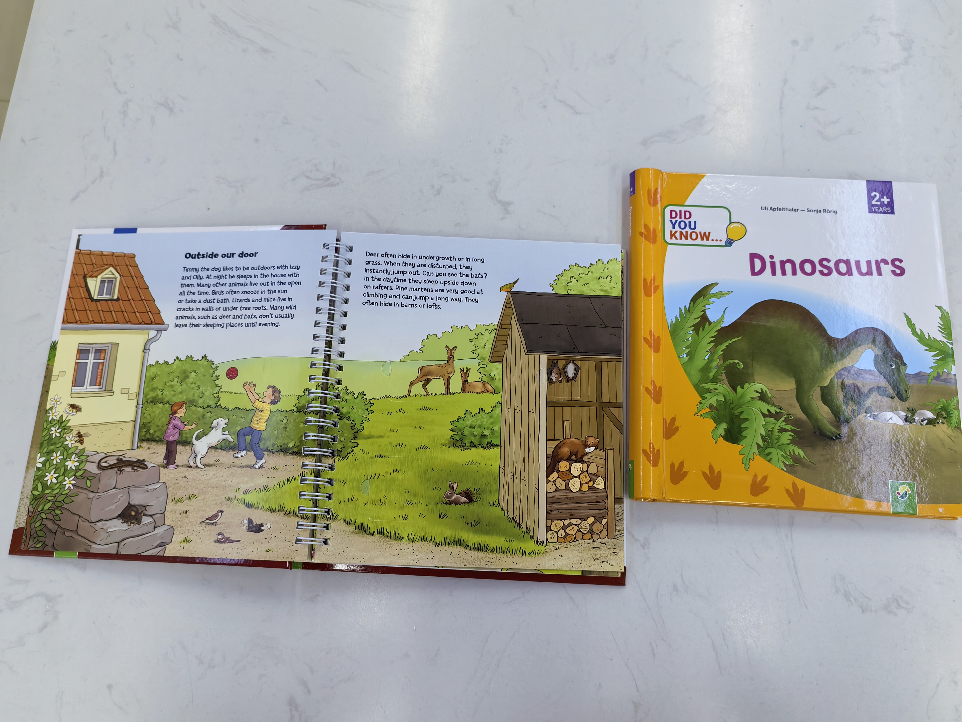 The new children's science popularization book with hardcover mixed pictures and story sessions can be customized in English or Russian Item Picture
