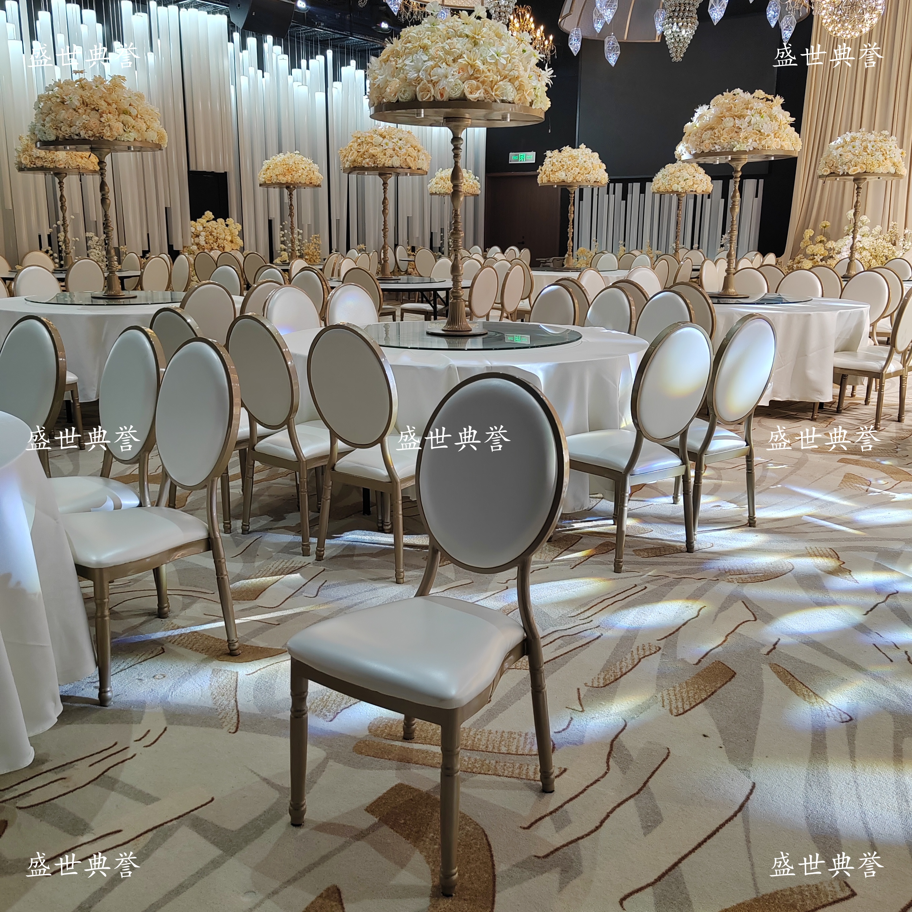 Nanjing factory direct sales banquet dining tables and chairs, international hotel wedding banquet sun chairs, banquet center theme wedding dining chairs