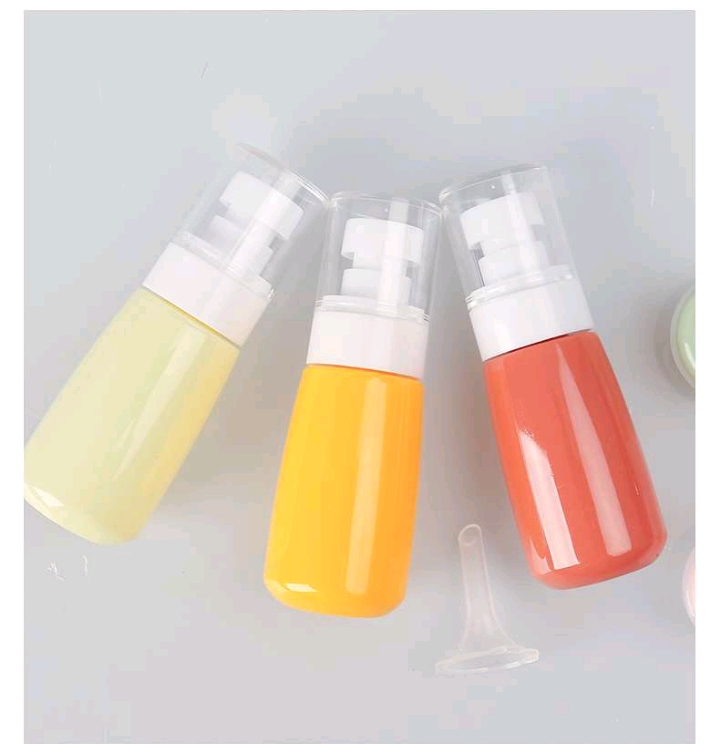 Venta directa de fábrica color especial forma botella de prensa botella de aerosol botella de crema viaje portátil juego de frascos dividido detail image 7