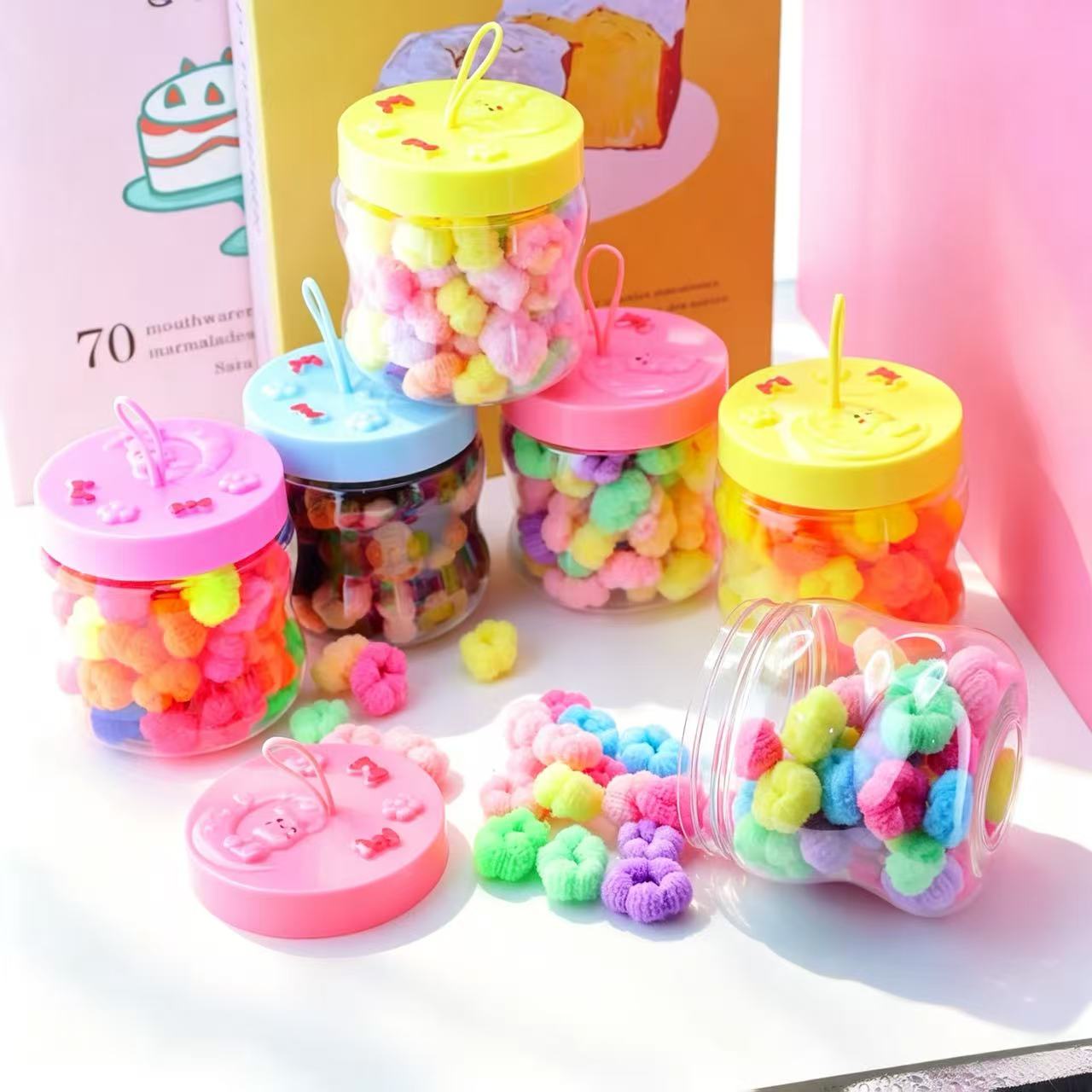 مجموعة من ستة براميل من شعر الأرانب في شكل دلو أسود من منشفة ذات حشو مزدوج Item Picture