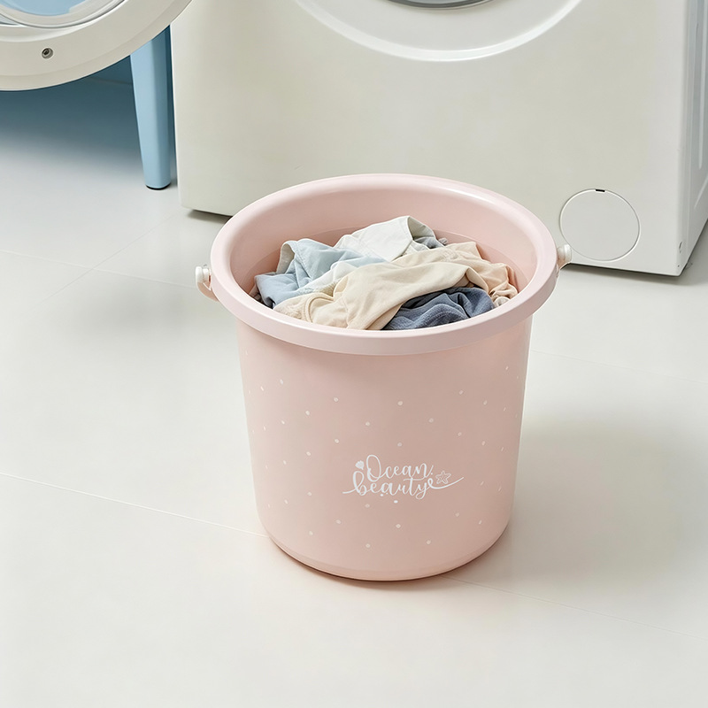 S137-1122 Fresh Polka Dot bathroom laundry hand-held plastic Bucket, thickened household water storage bucket, student dormitory Specification image