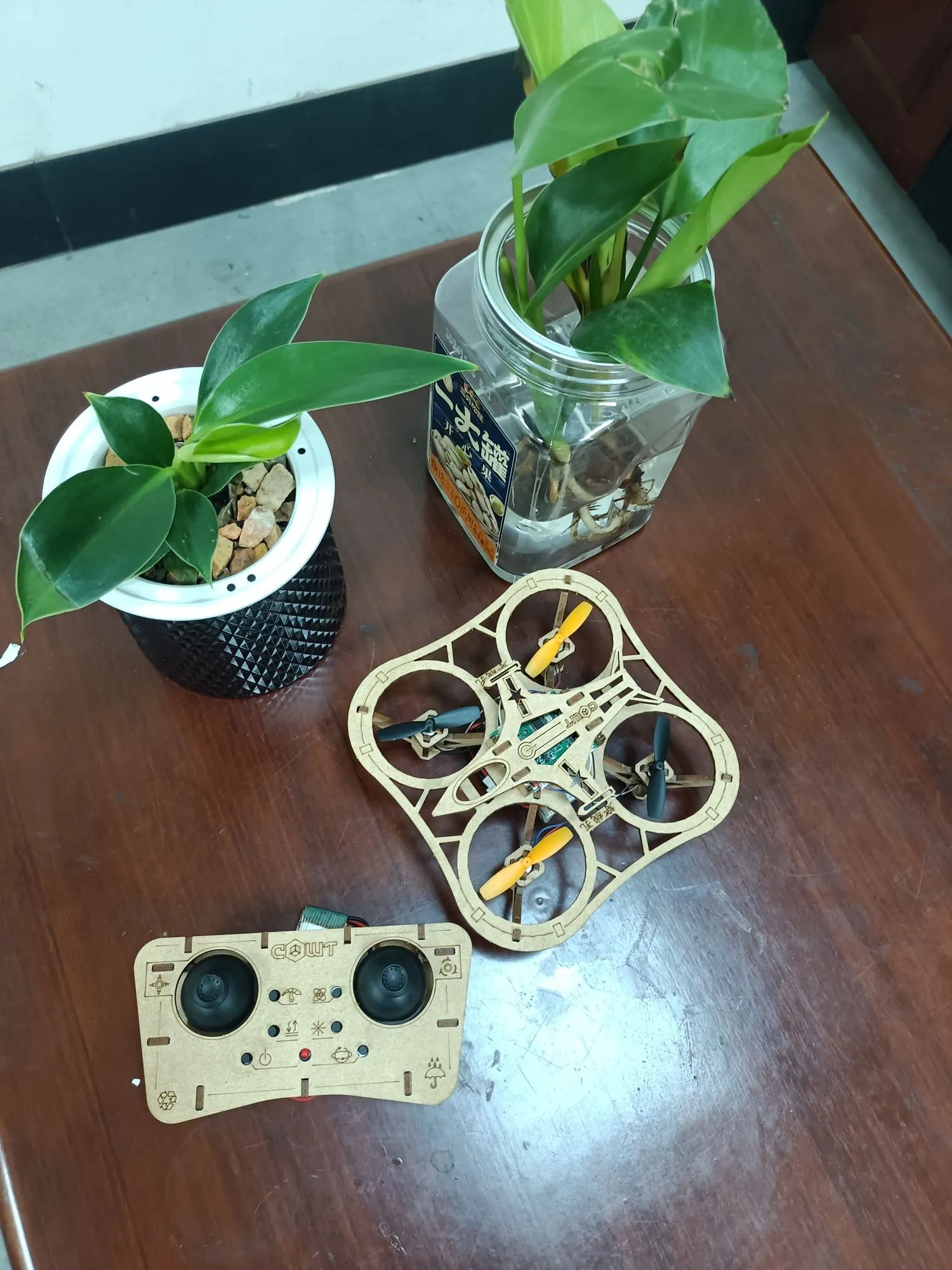 Building block assembly, wooden DIY assembly, quadcopter, science and education model, remote control aircraft, educational toys, unmanned aerial vehicles, wholesale export for foreign trade detail image 3