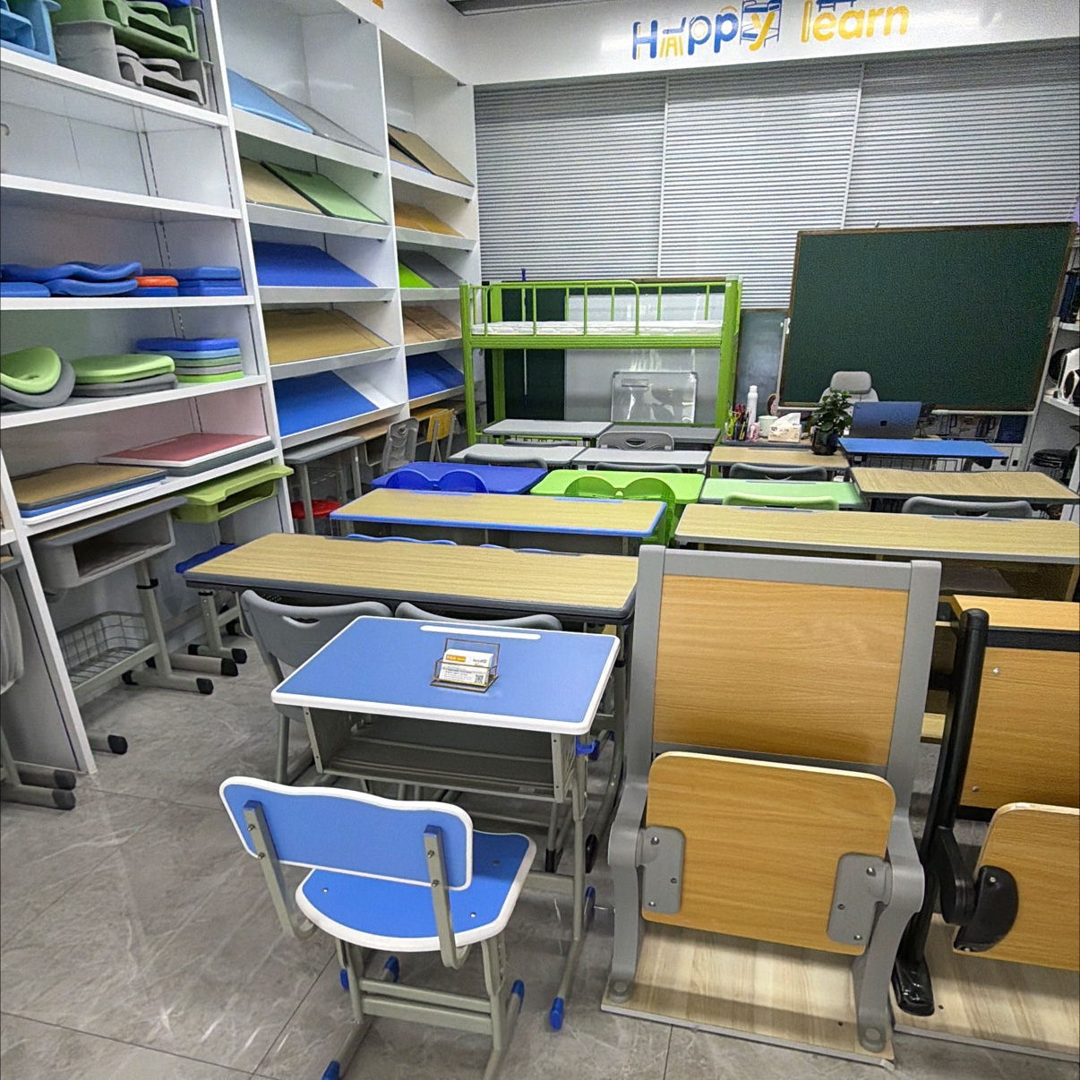 Happy learn 校具课桌椅