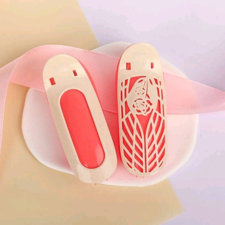 CloudyLife bangs Voluminous hairpin root Voluminous hairpin hollowed-out design creates a voluminous hairstyle Specification image