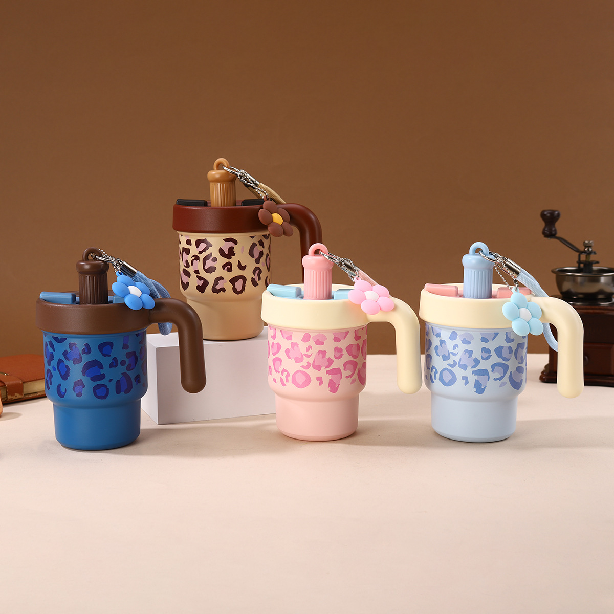 Y290-QSXD2235 New leopard print 316 stainless steel insulated cup, portable, high appearance level straw cup with handle