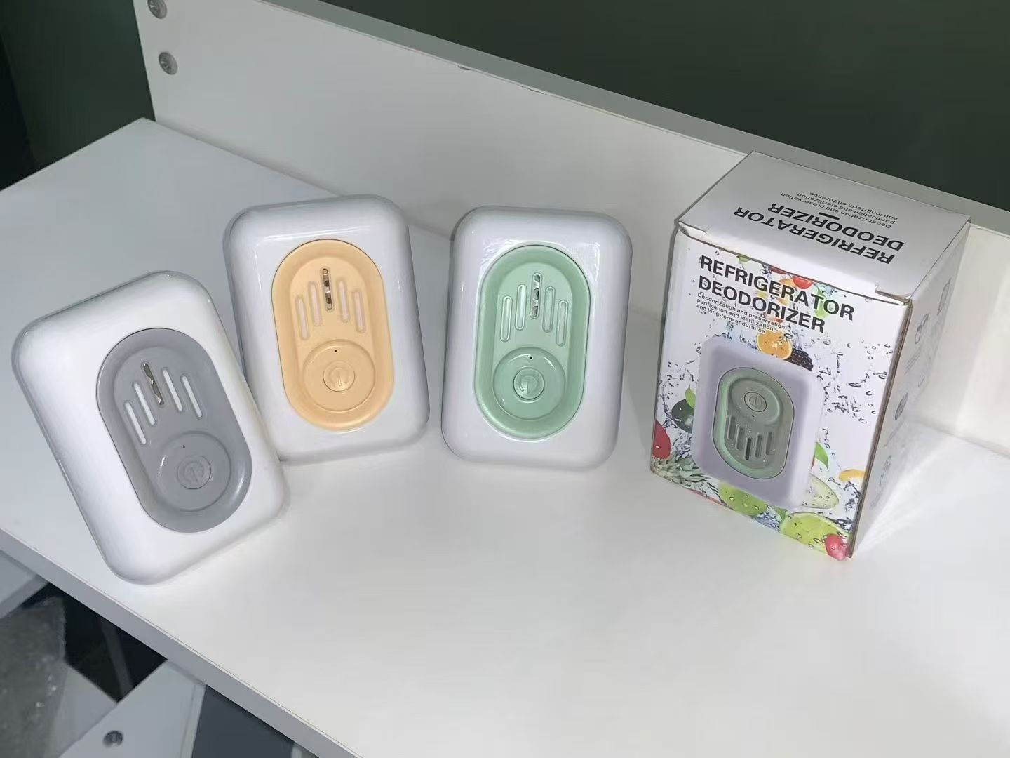 Refrigerator deodorizer