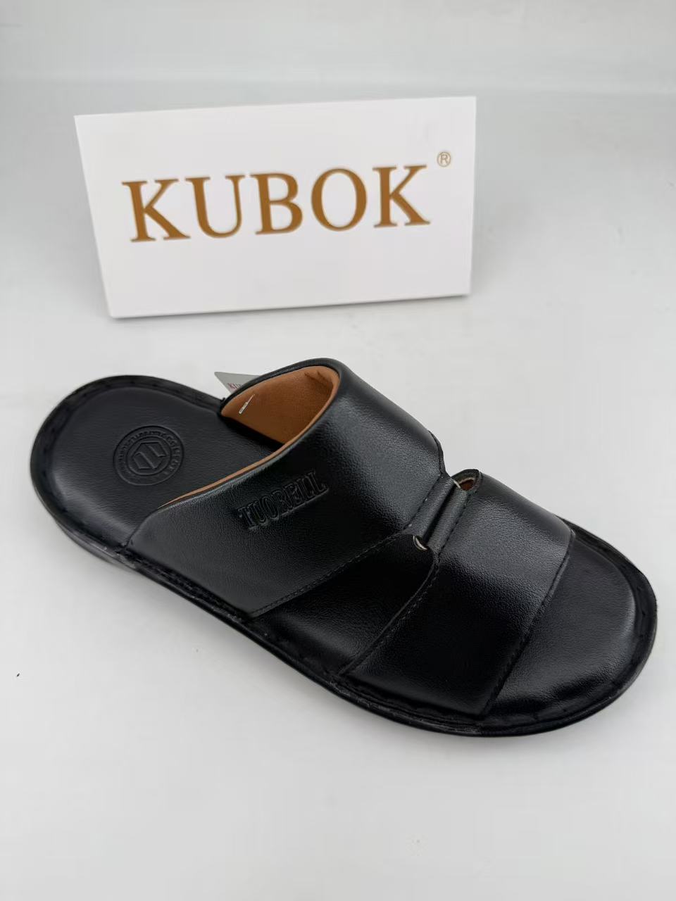 Men's leather flip-flops for Africa and the Middle East