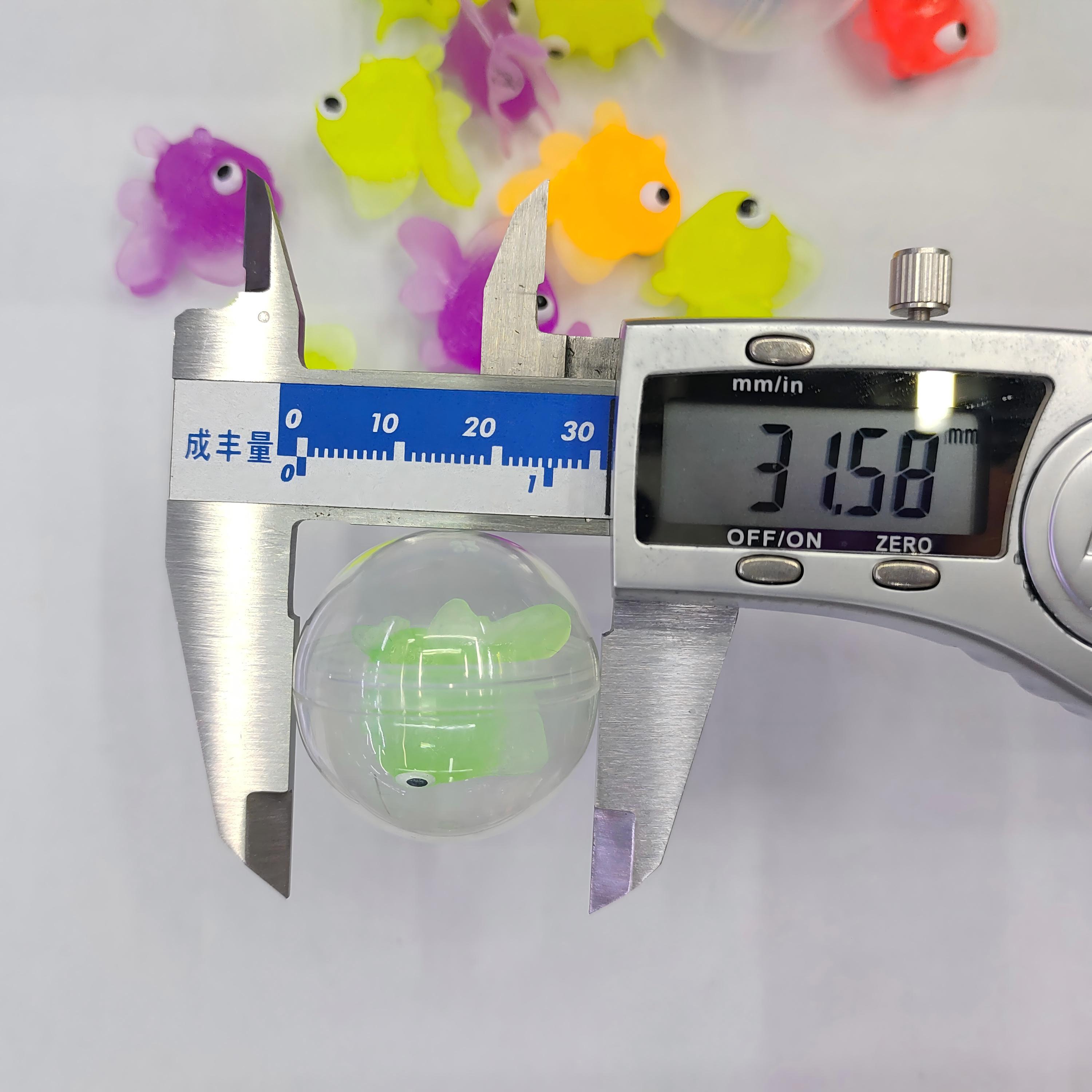 3.2cm Gumball little Goldfish mixed style and color toy, cute little toy gumball little goldfish toy Item Picture