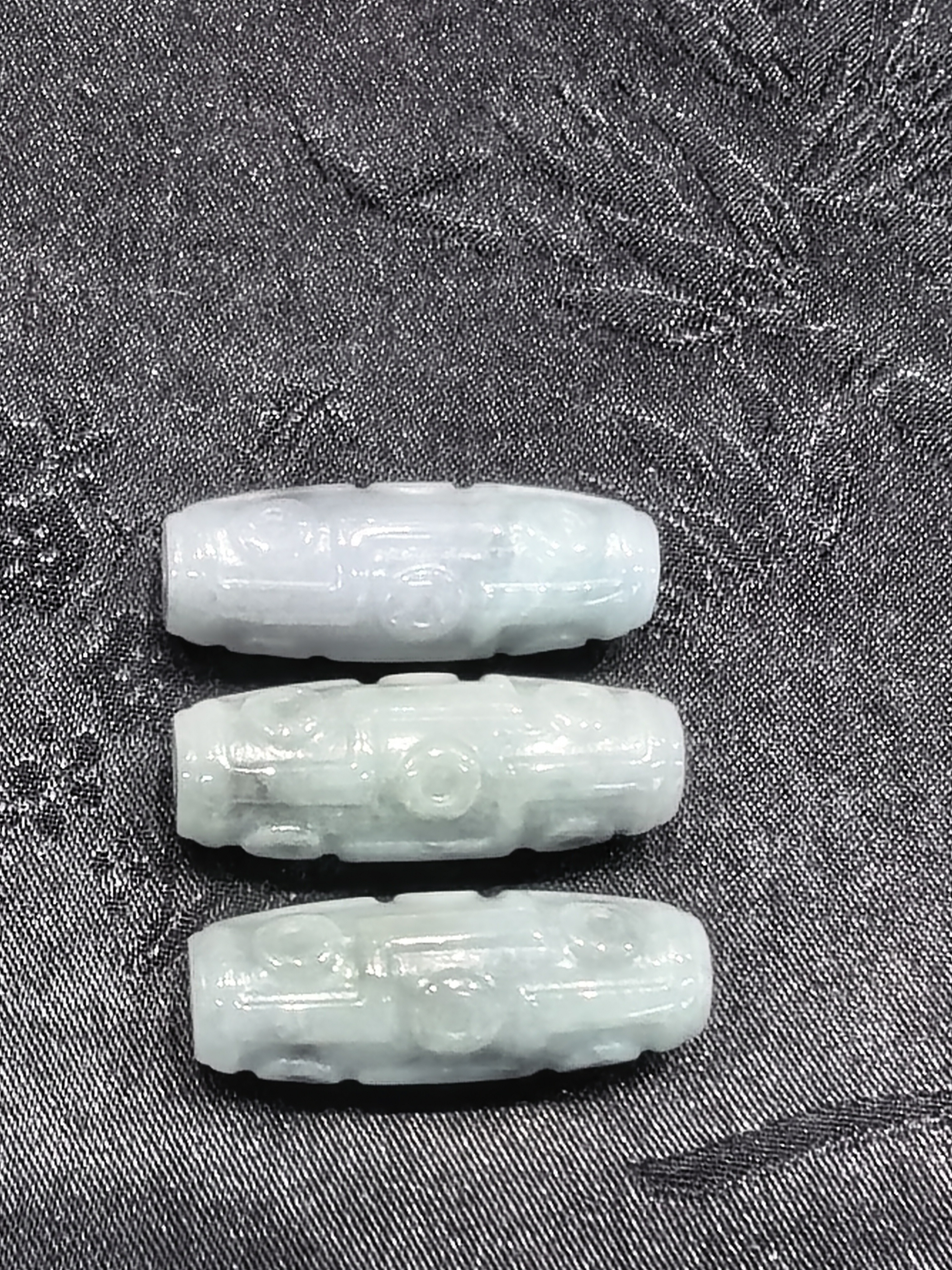 缅甸玉天然翡翠雕刻天珠路路通珠宝玉石