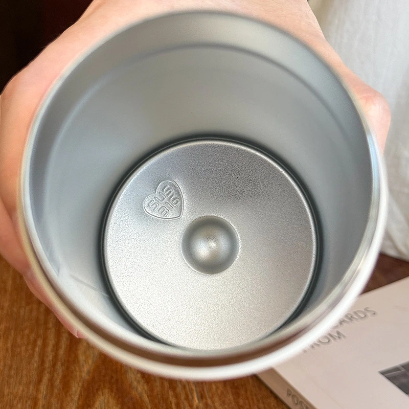 The new Y290-QSXD2276 insulated cup features a high appearance level, a large-capacity portable double-drinking straw, and is made of stainless steel detail image 11