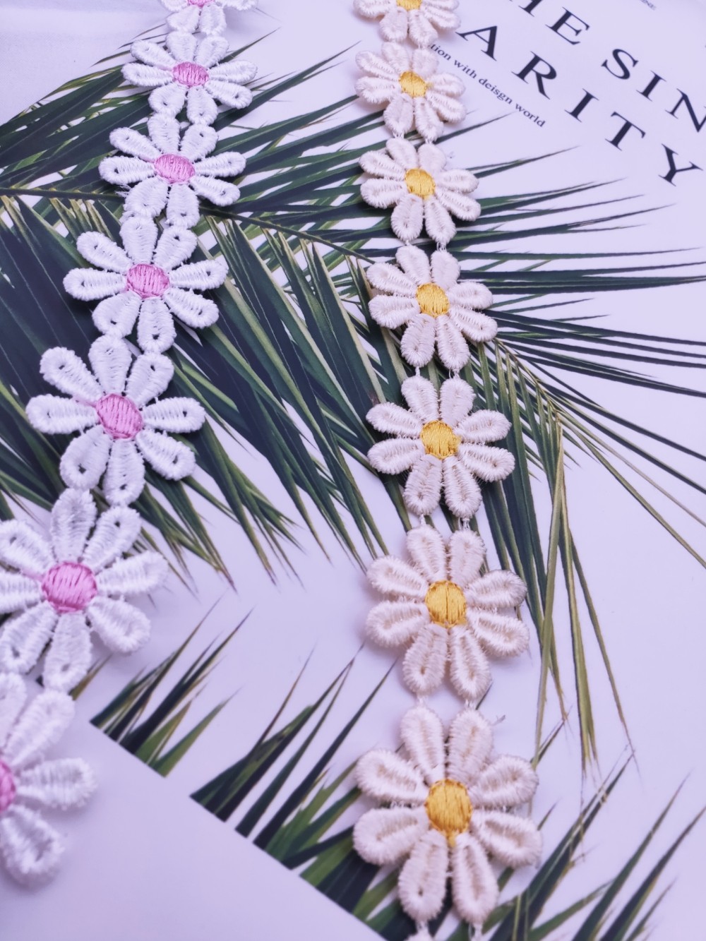 Eight-petal sunflower DIY clothing handicrafts and other water-soluble embroidered lace details Picture