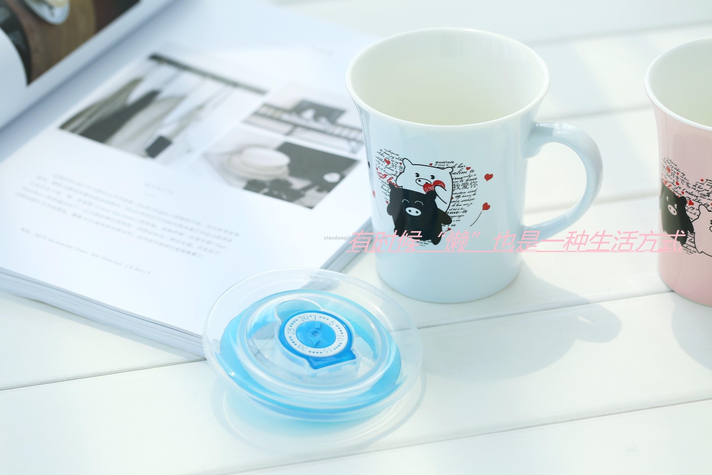 Cartoon ceramic cup with lid details Picture