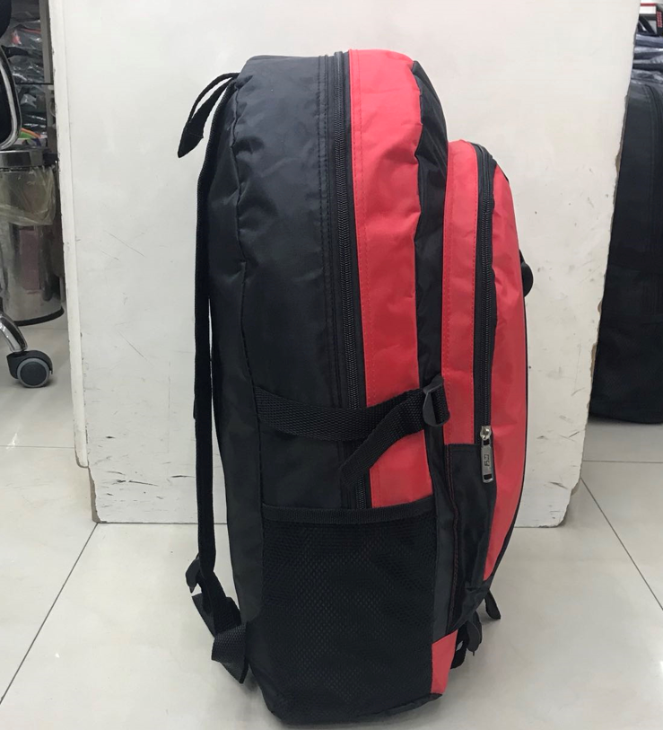 Yiwu quality products: Casual backpacks, travel backpacks, large-capacity Oxford waterproof schoolbags, male and female student bags detail image 2