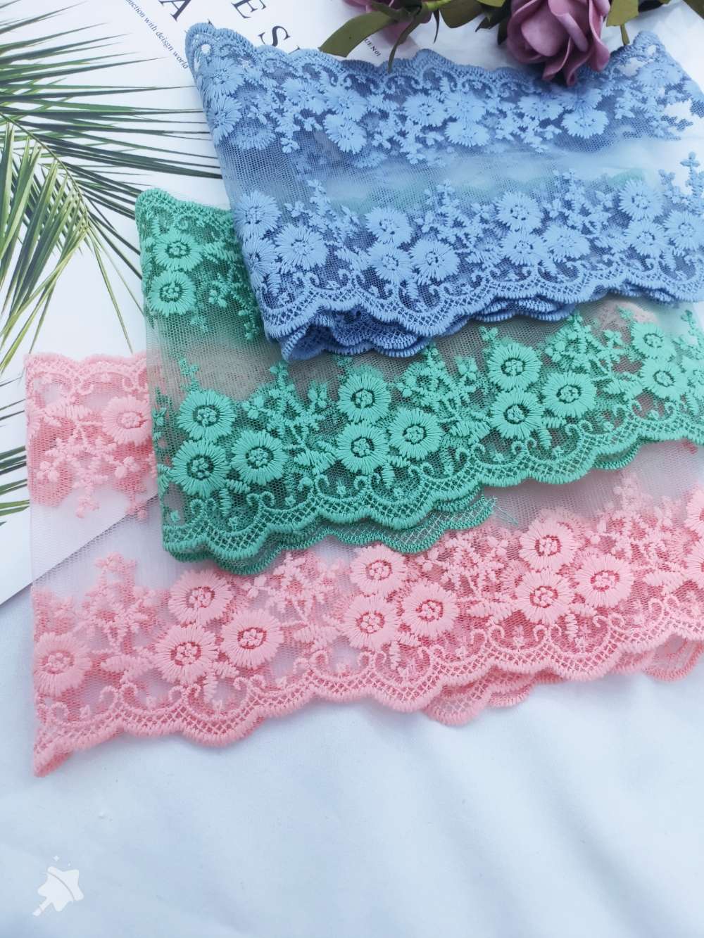 A fresh and light 13cm milk silk double-row small flower mesh fabric embroidery accessory for home textiles and clothing Application Scenario